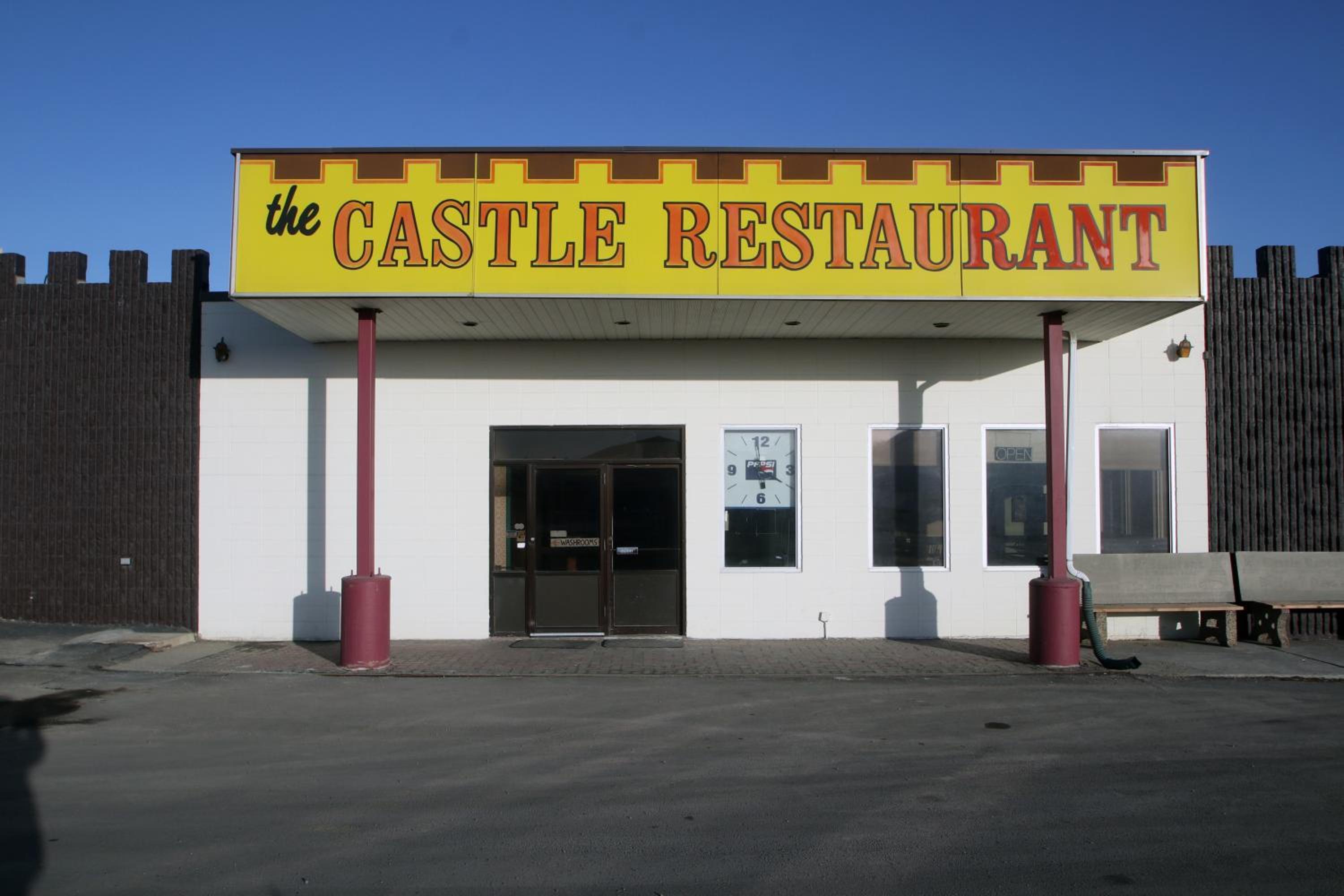 Edson Vacations - Castle Motel - Property Image 9