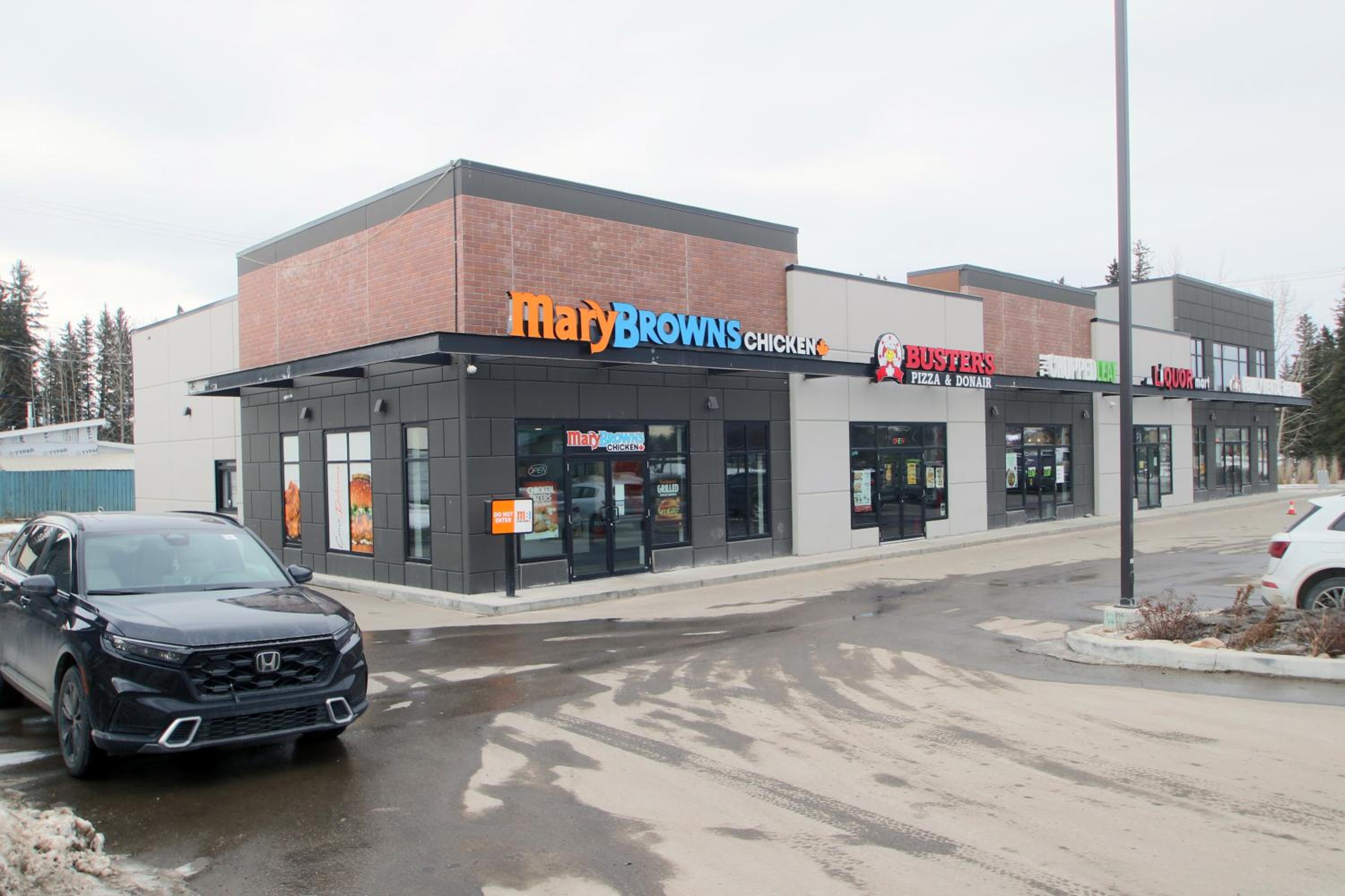 Edson Vacations - Castle Motel - Property Image 2