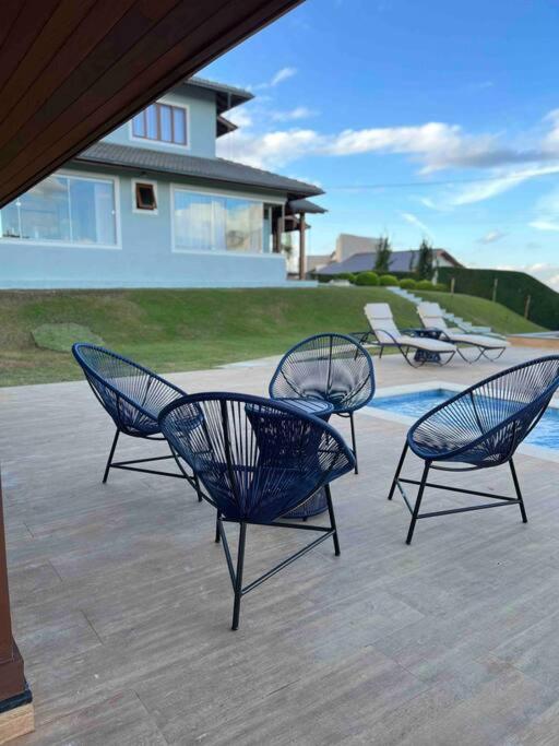 Mansão em Pedra Azul! Exclusividade na região
