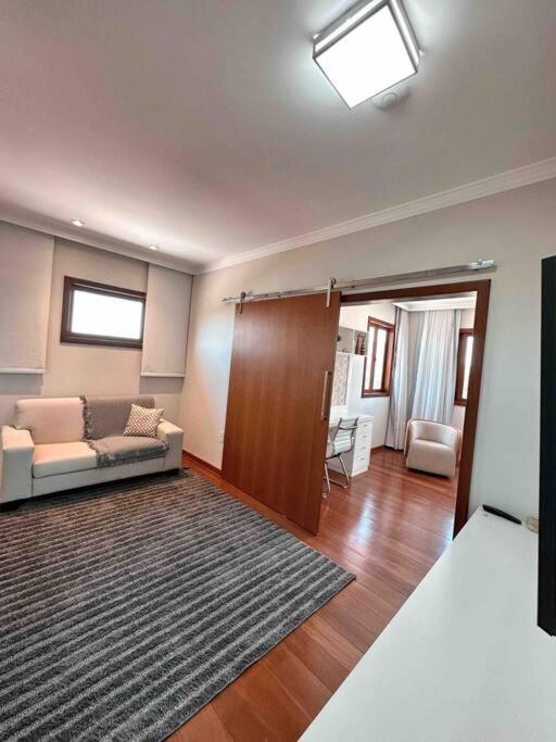 Mansão em Pedra Azul! Exclusividade na região