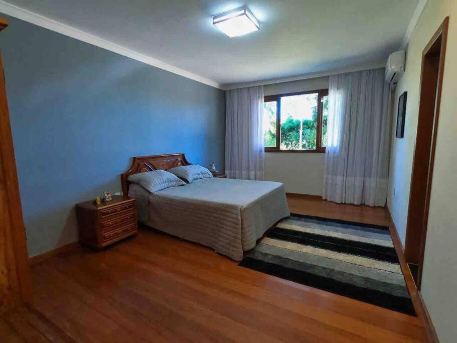 Mansão em Pedra Azul! Exclusividade na região