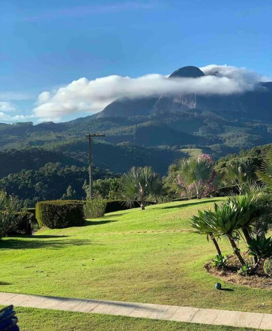 Mansão em Pedra Azul! Exclusividade na região
