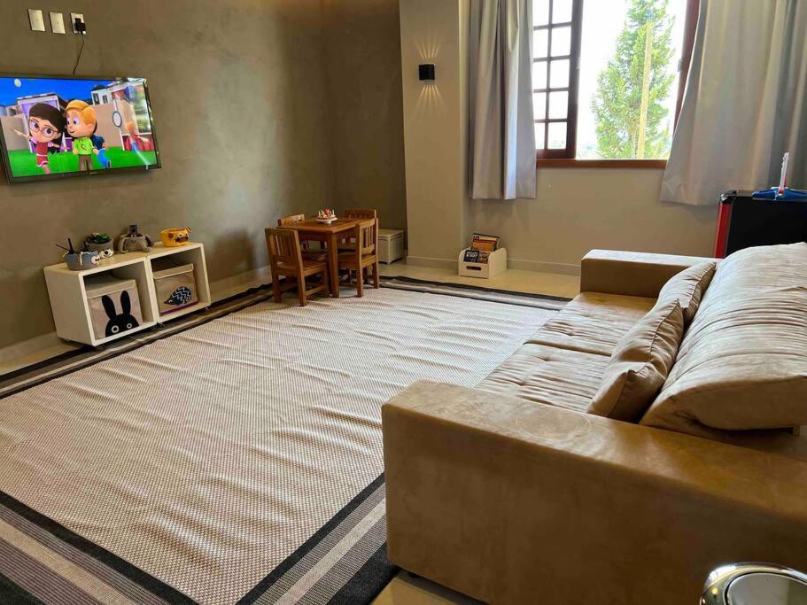 Mansão em Pedra Azul! Exclusividade na região