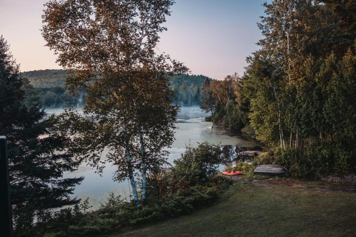Magnifique chalet au bord du lac avec Spa