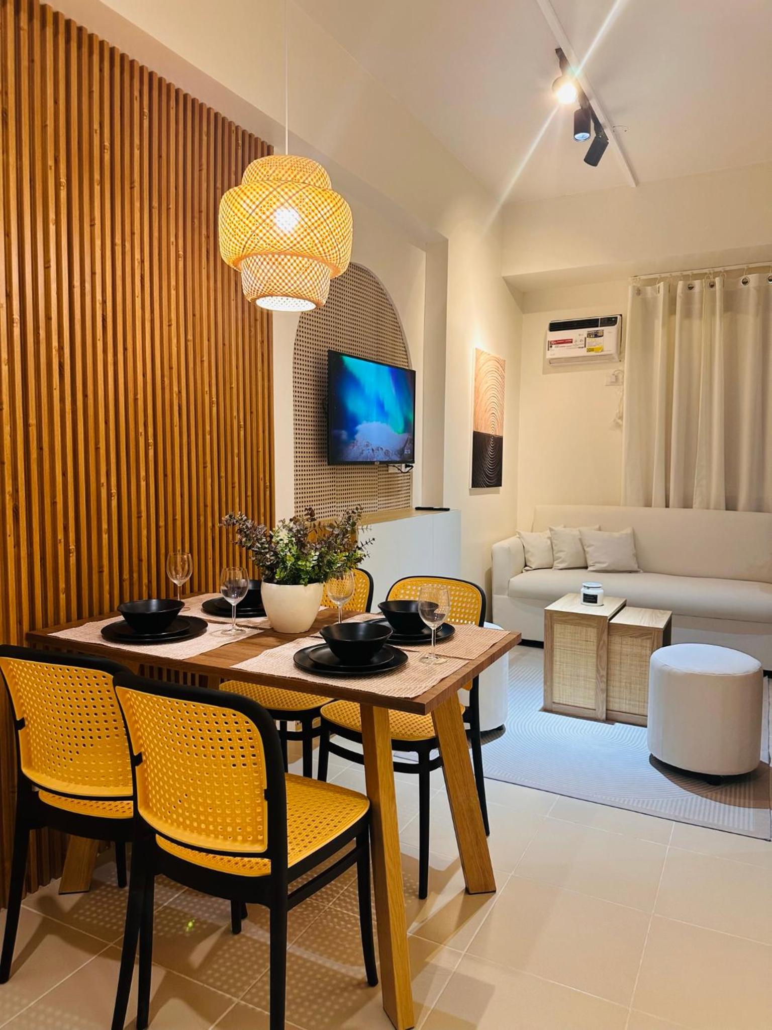 Studio K- Japandi-Inspired Condo Unit at The Palladium view 5