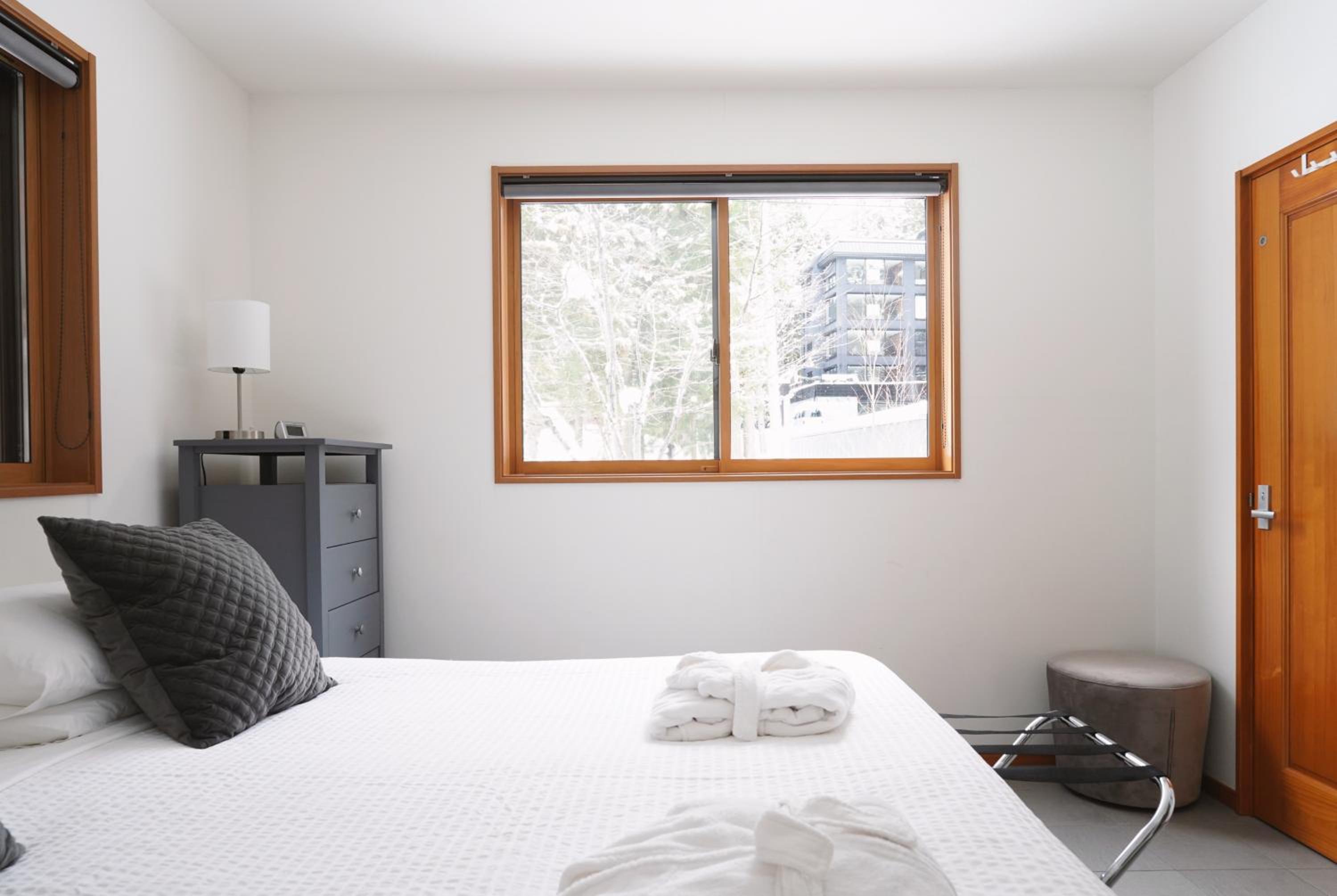 Bears Den Mountain Lodge