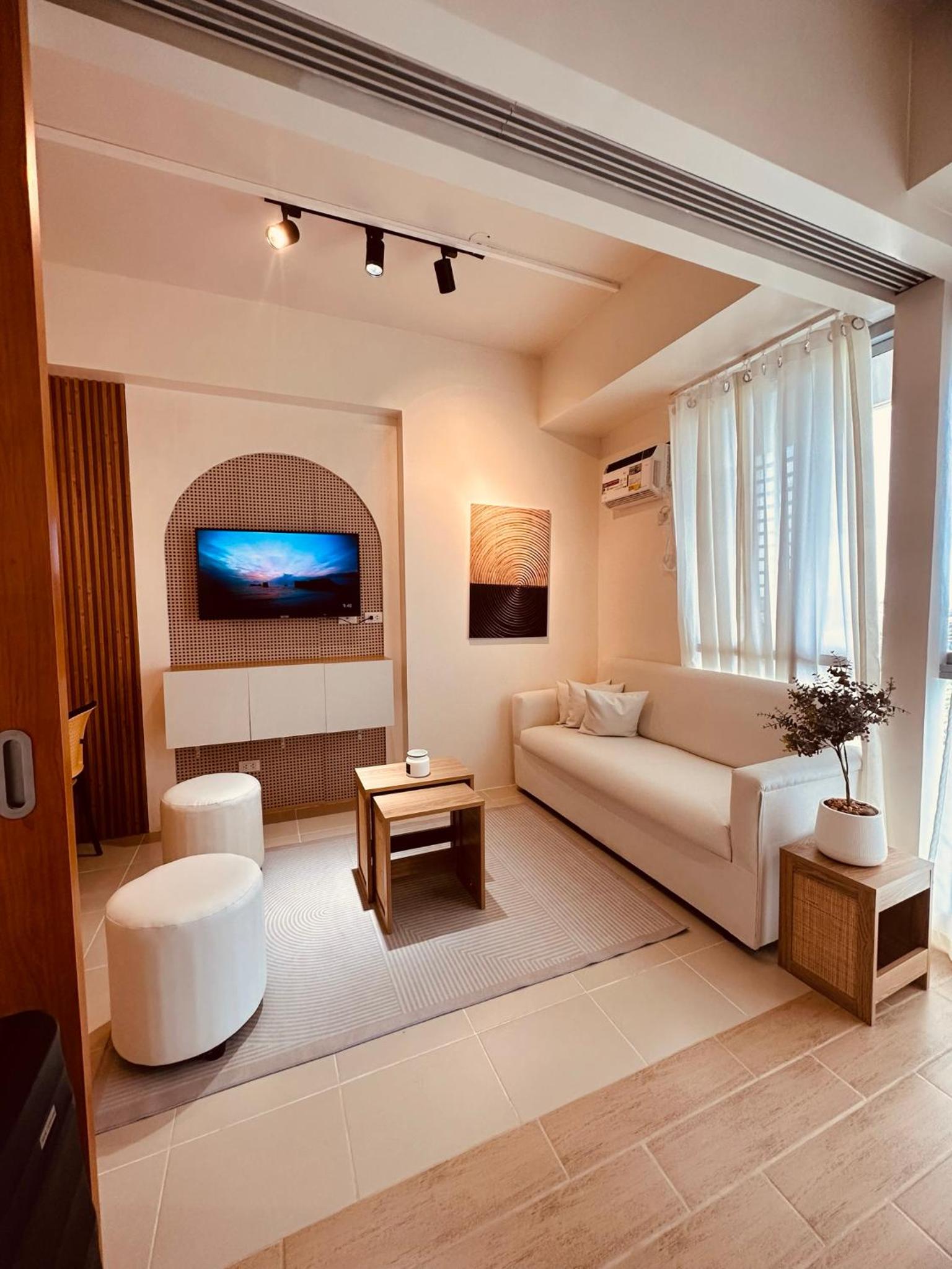Studio K- Japandi-Inspired Condo Unit at The Palladium view 4