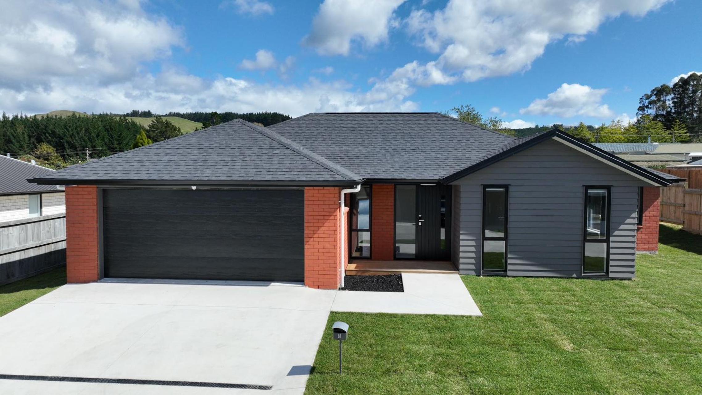 Brand New House with 5 bedroom and 3 full bathroom view 4