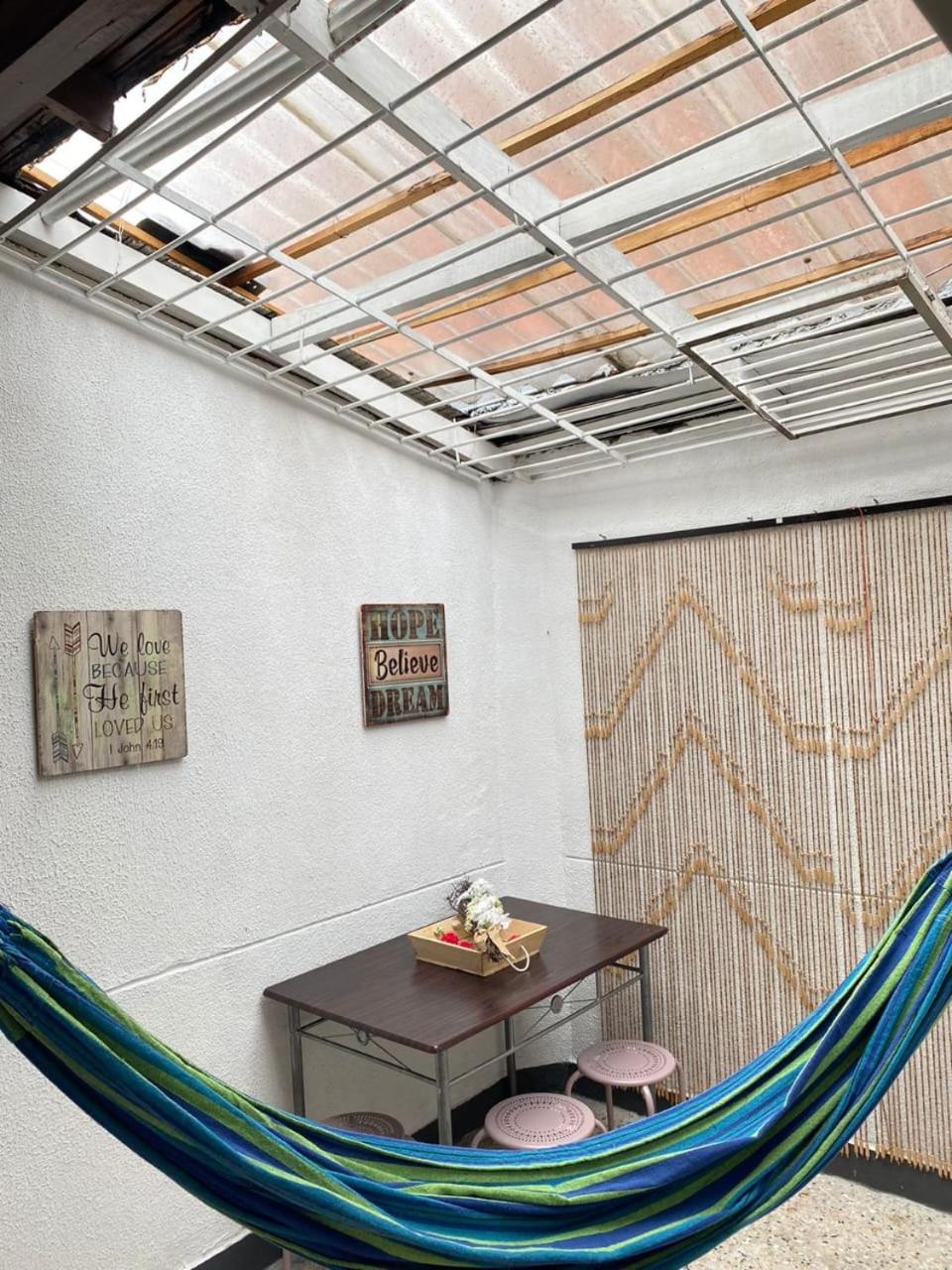 Conoce Medellín y hospédate en una casa completa