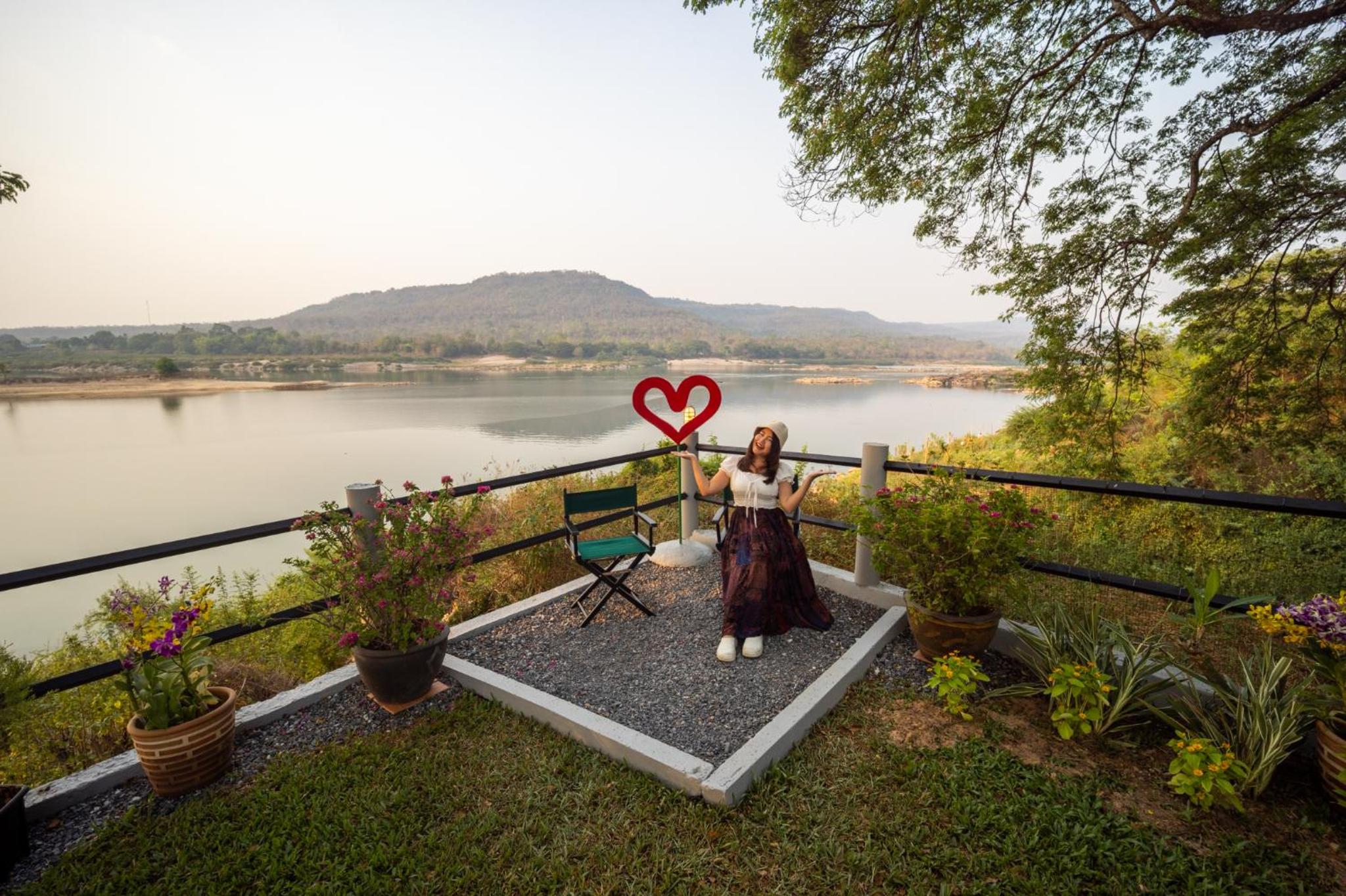 Khong Chiam Orchid Riverside Resort
