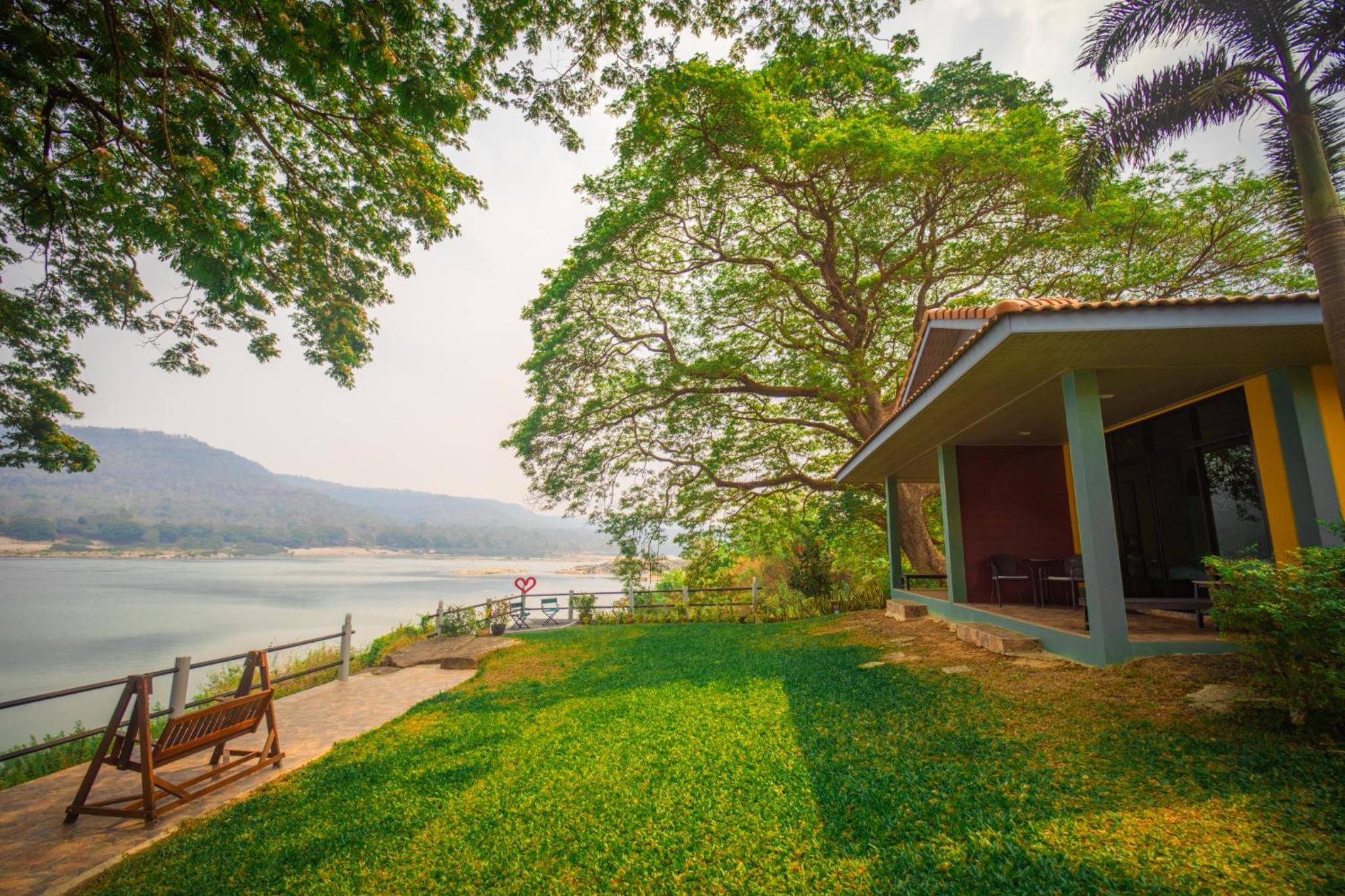 Khong Chiam Orchid Riverside Resort