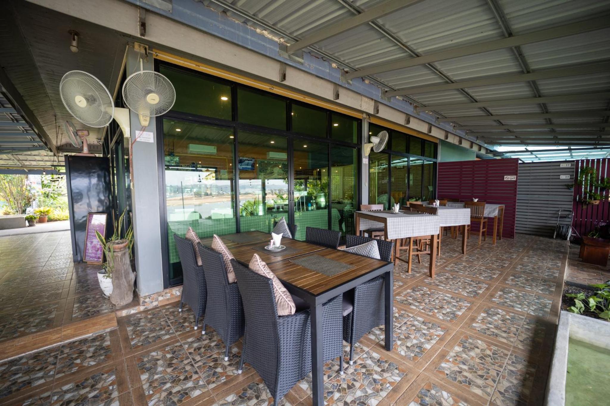 Khong Chiam Orchid Riverside Resort