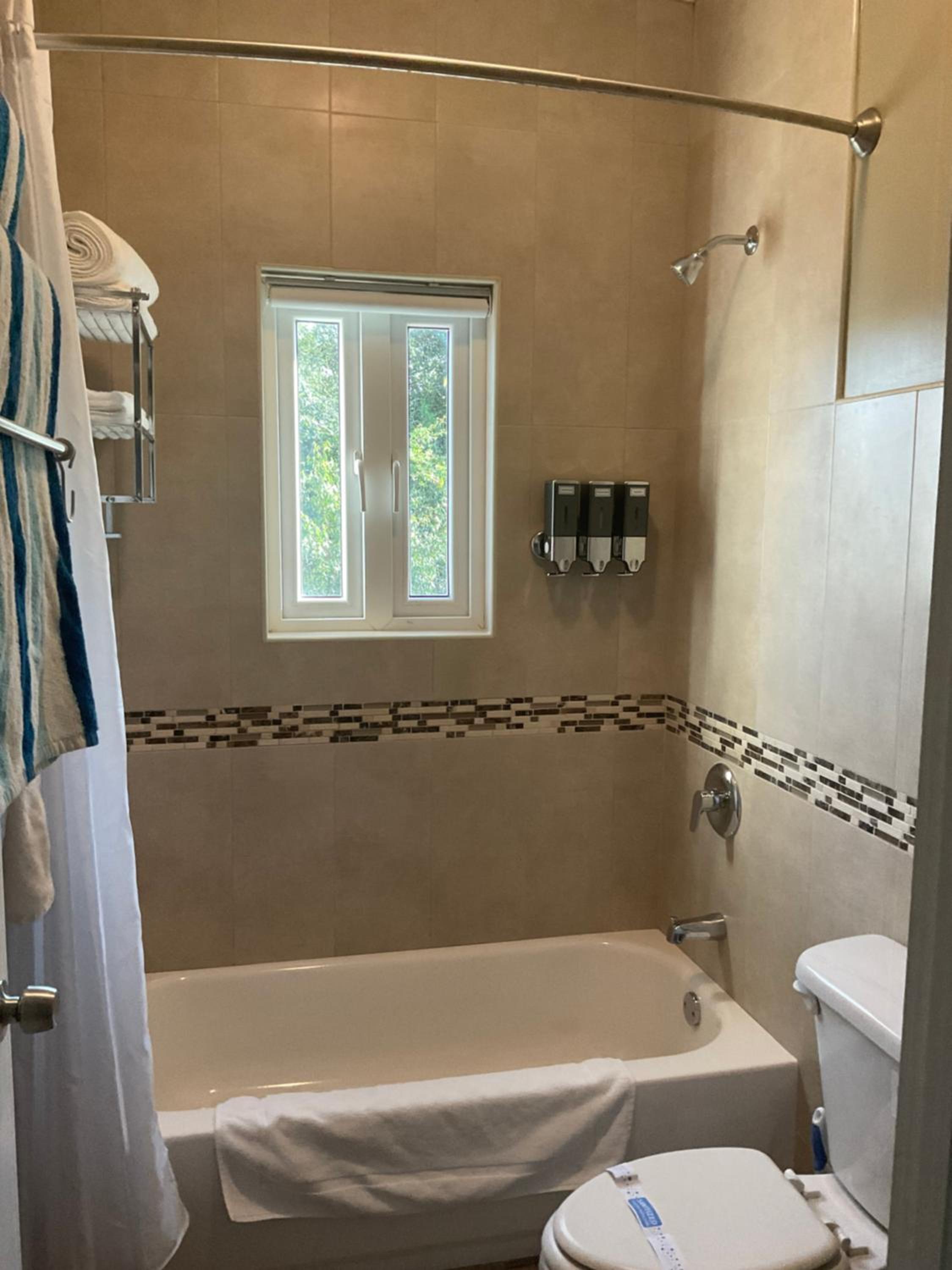 Bougainvilla Ensuite