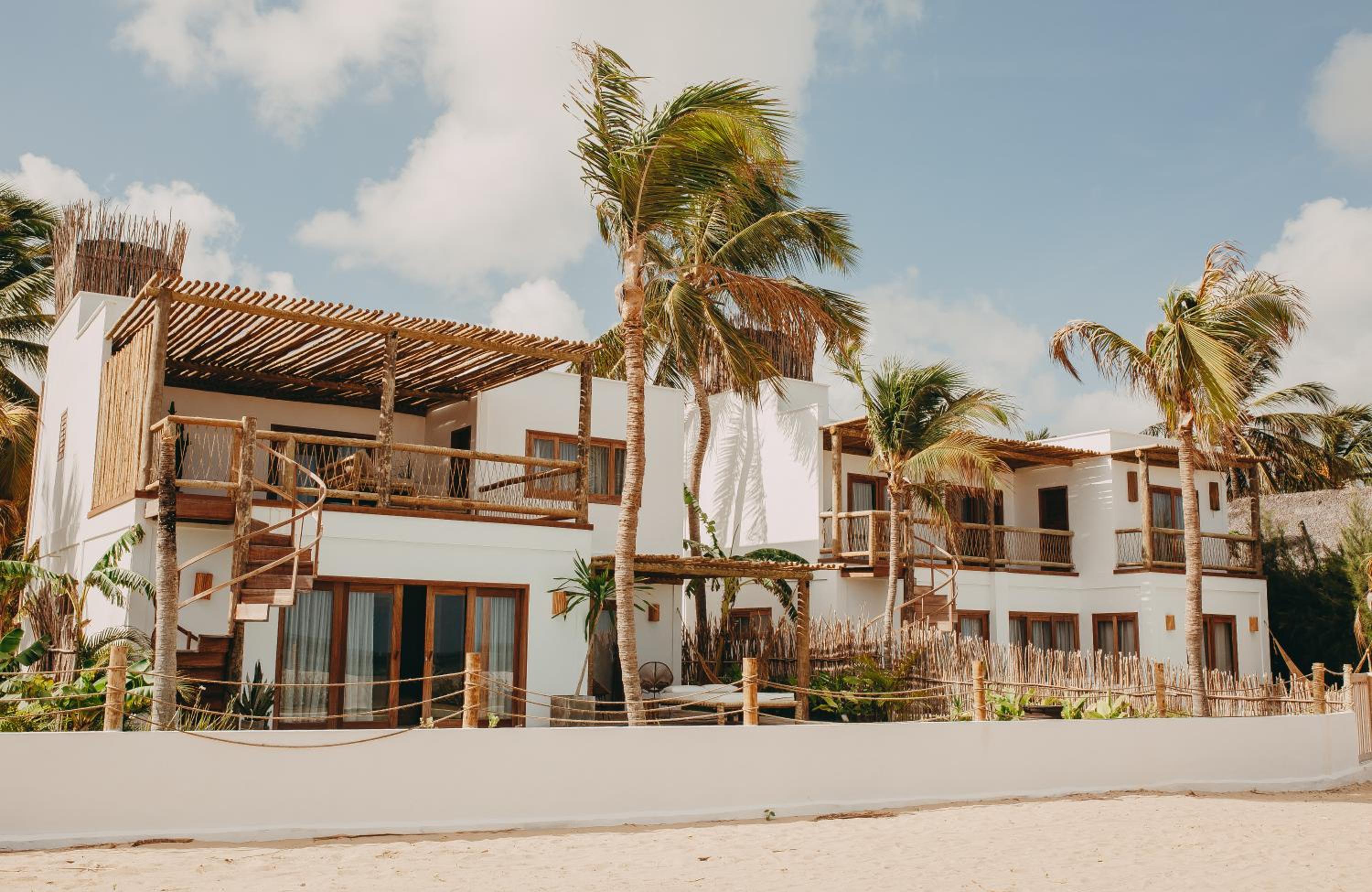 Villa Mango Beach Houses