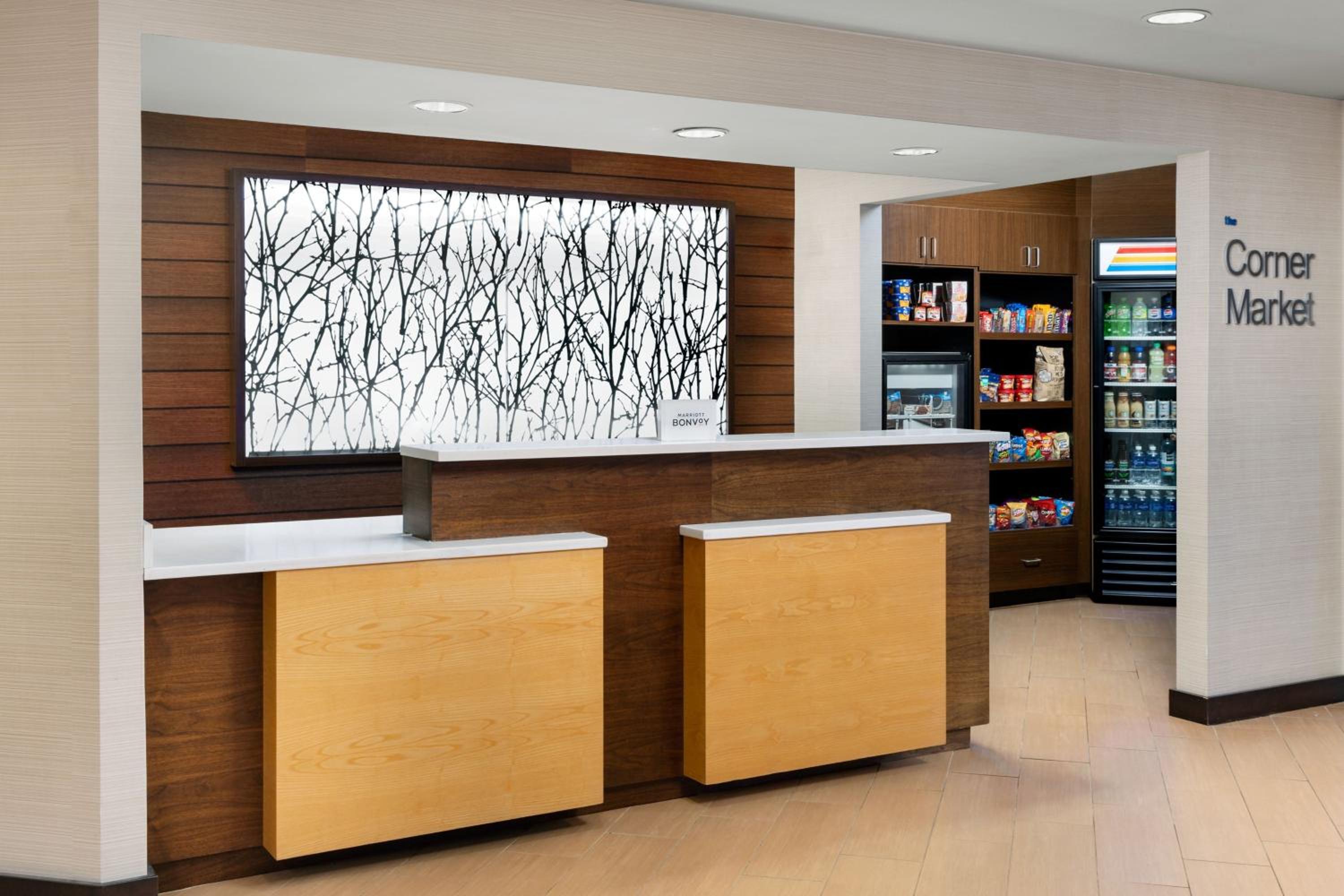 Hotel Fairfield Inn Concord - Image 1