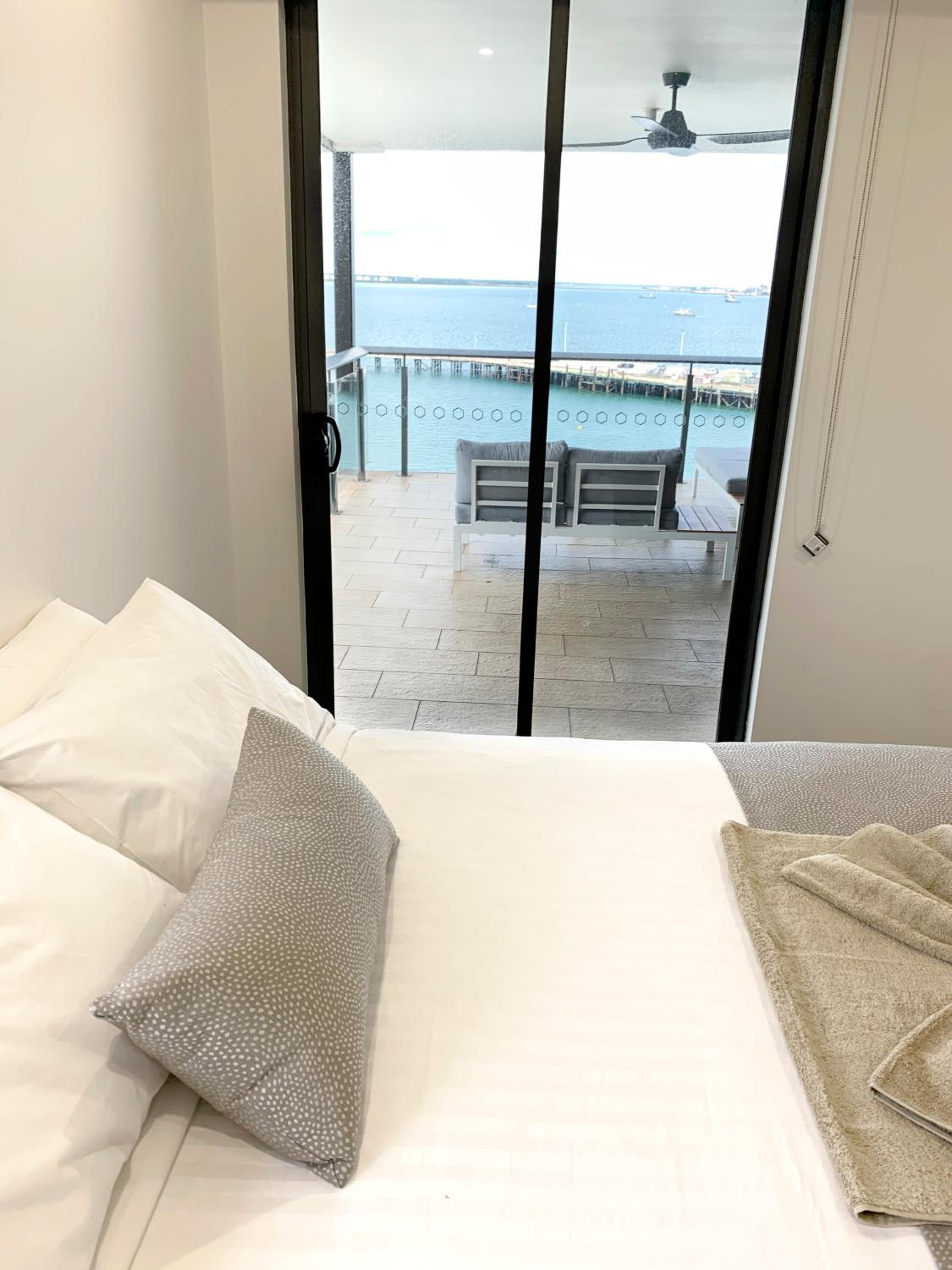 Serenity Blue Waters - 3 bedrooms on 8th floor at Darwin Waterfront
