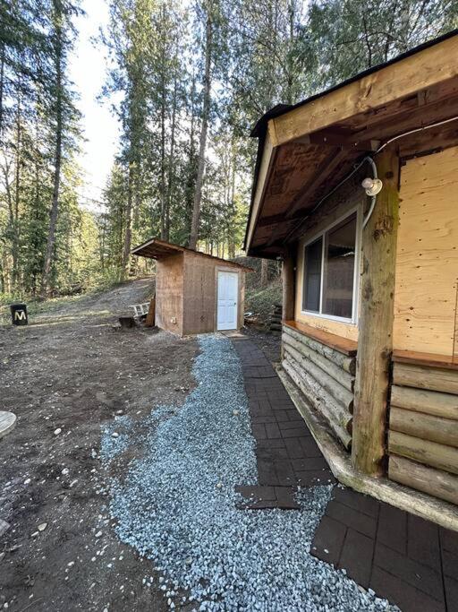 Cabin in the woods @ Cultus Lake