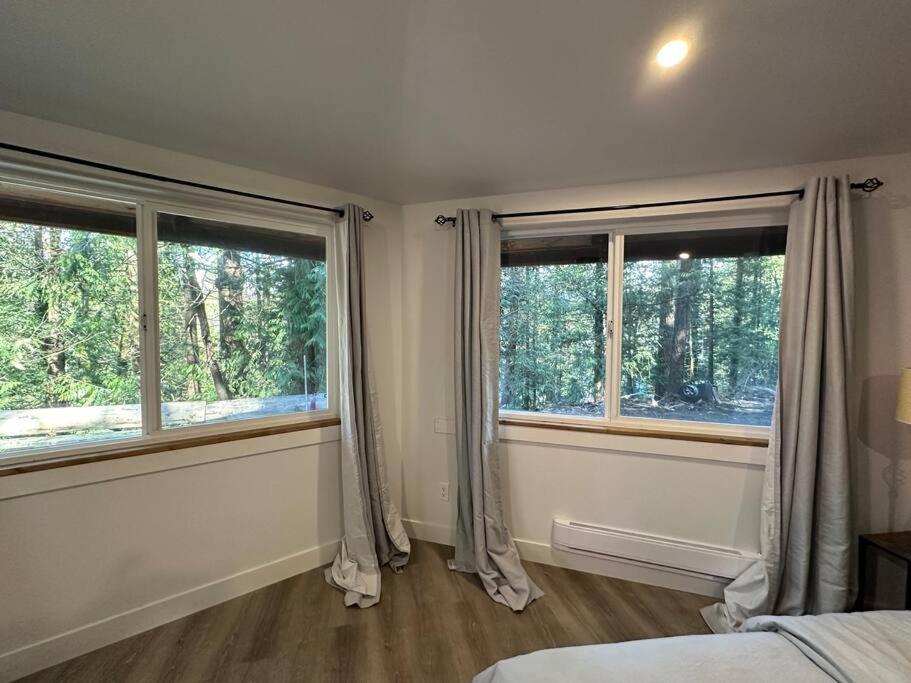 Cabin in the woods @ Cultus Lake