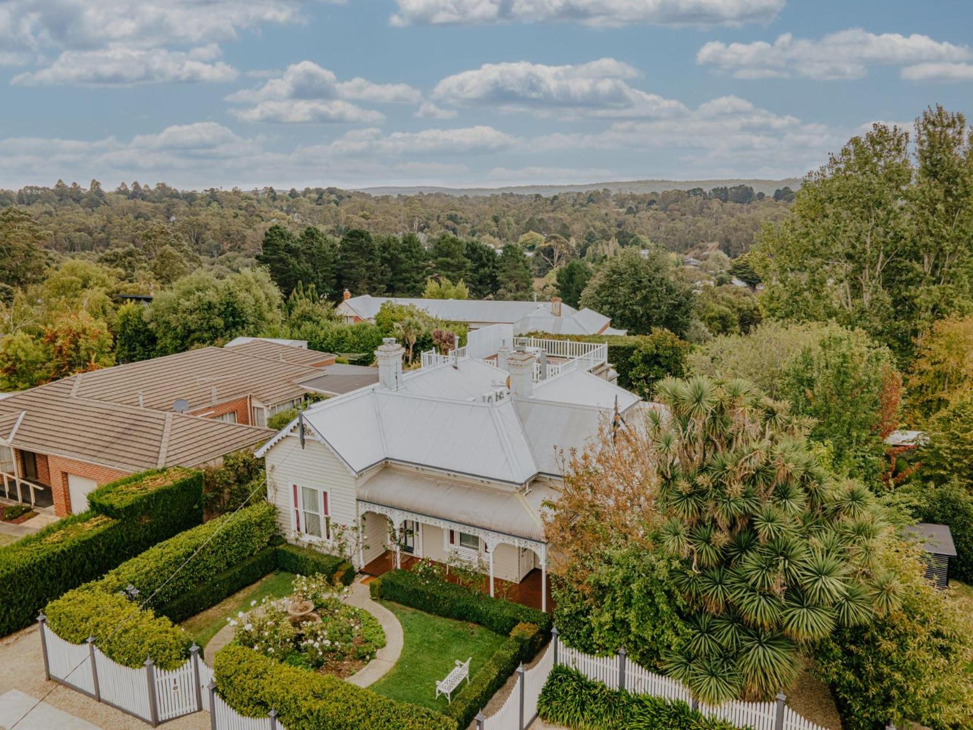 Lake Daylesford Country House