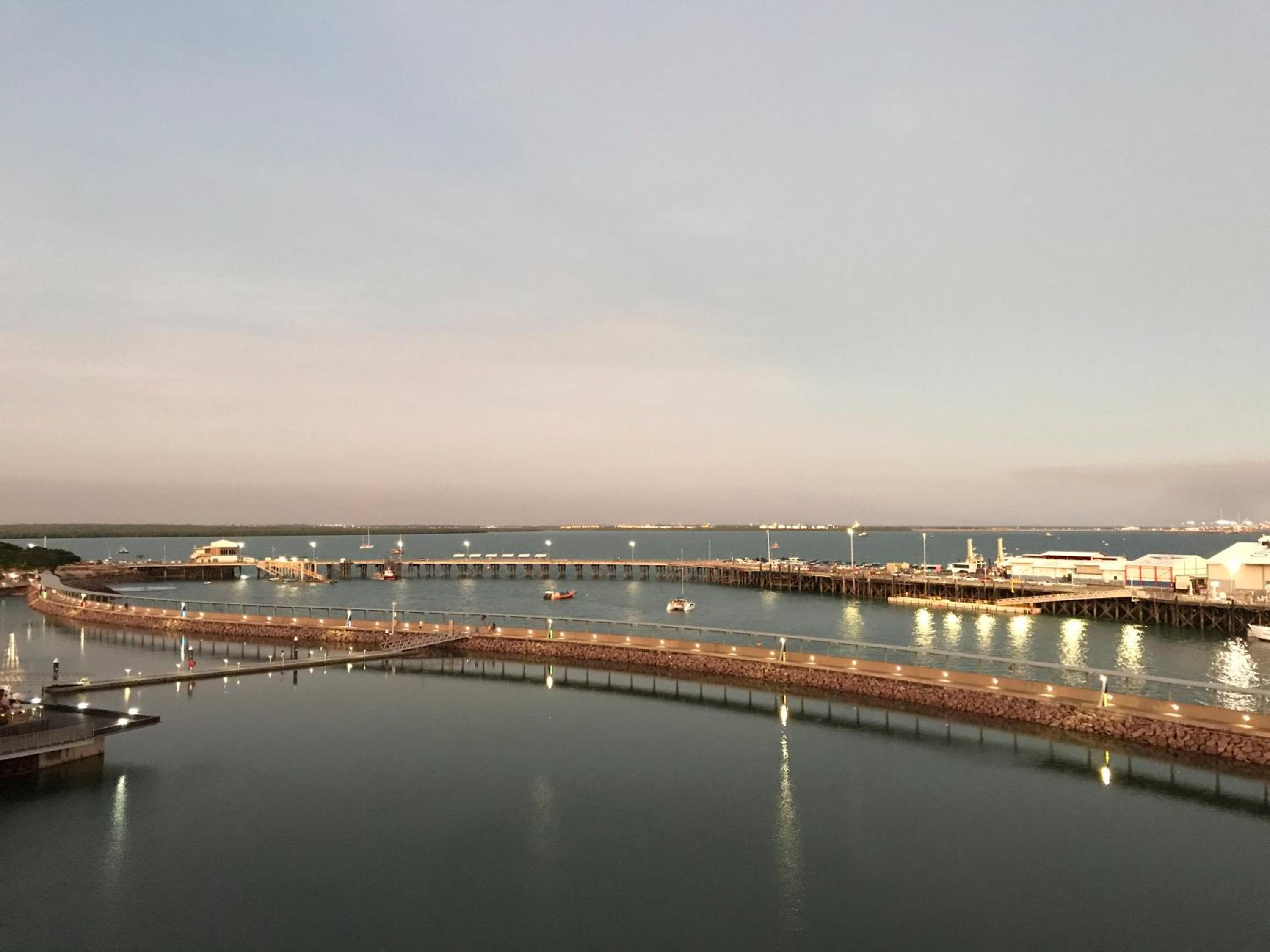 Serenity Blue Waters - 3 bedrooms on 8th floor at Darwin Waterfront