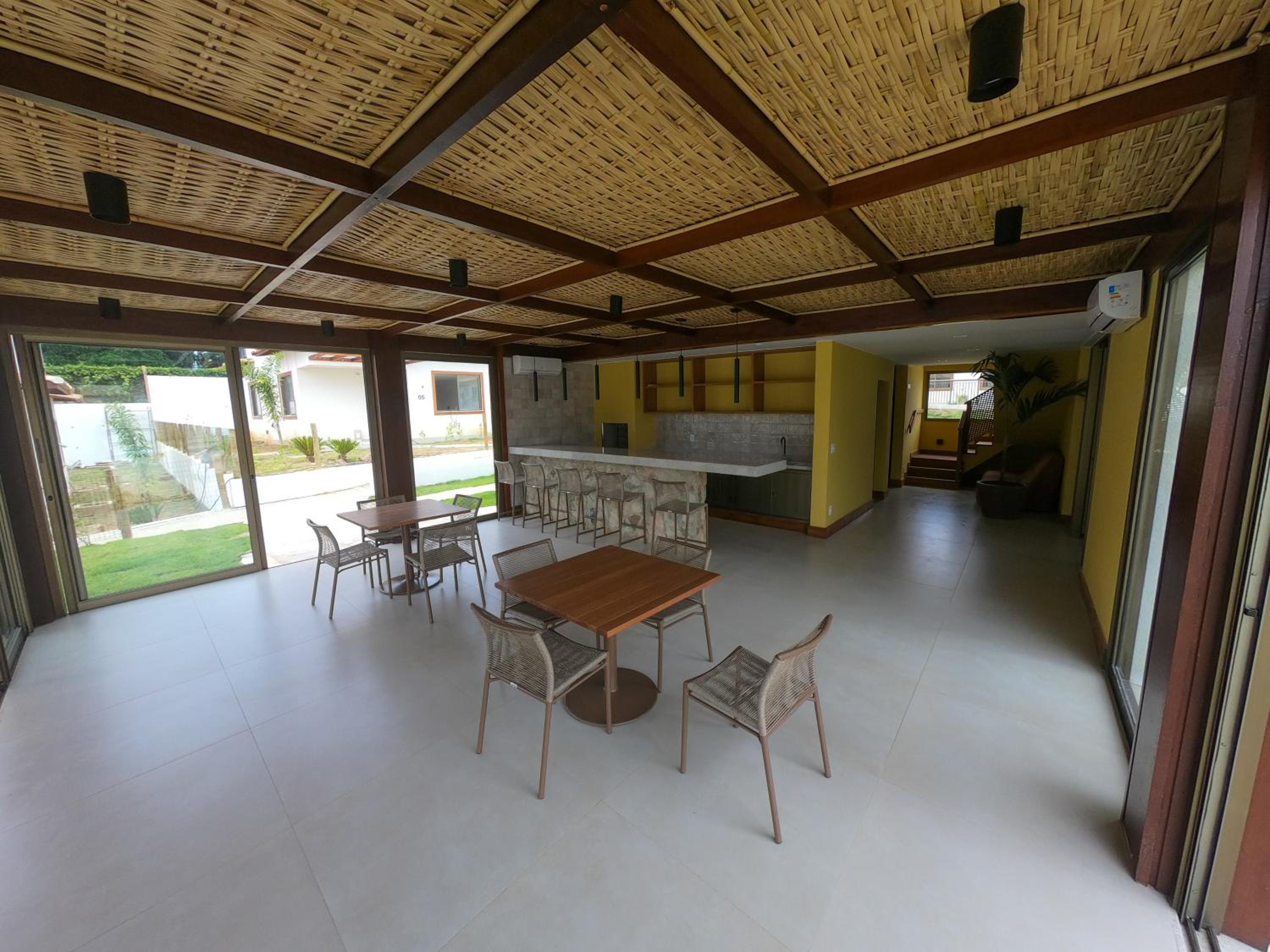 CASA CORIANA, 4 quartos em Manguinhos entre Geribá e Porto da Barra