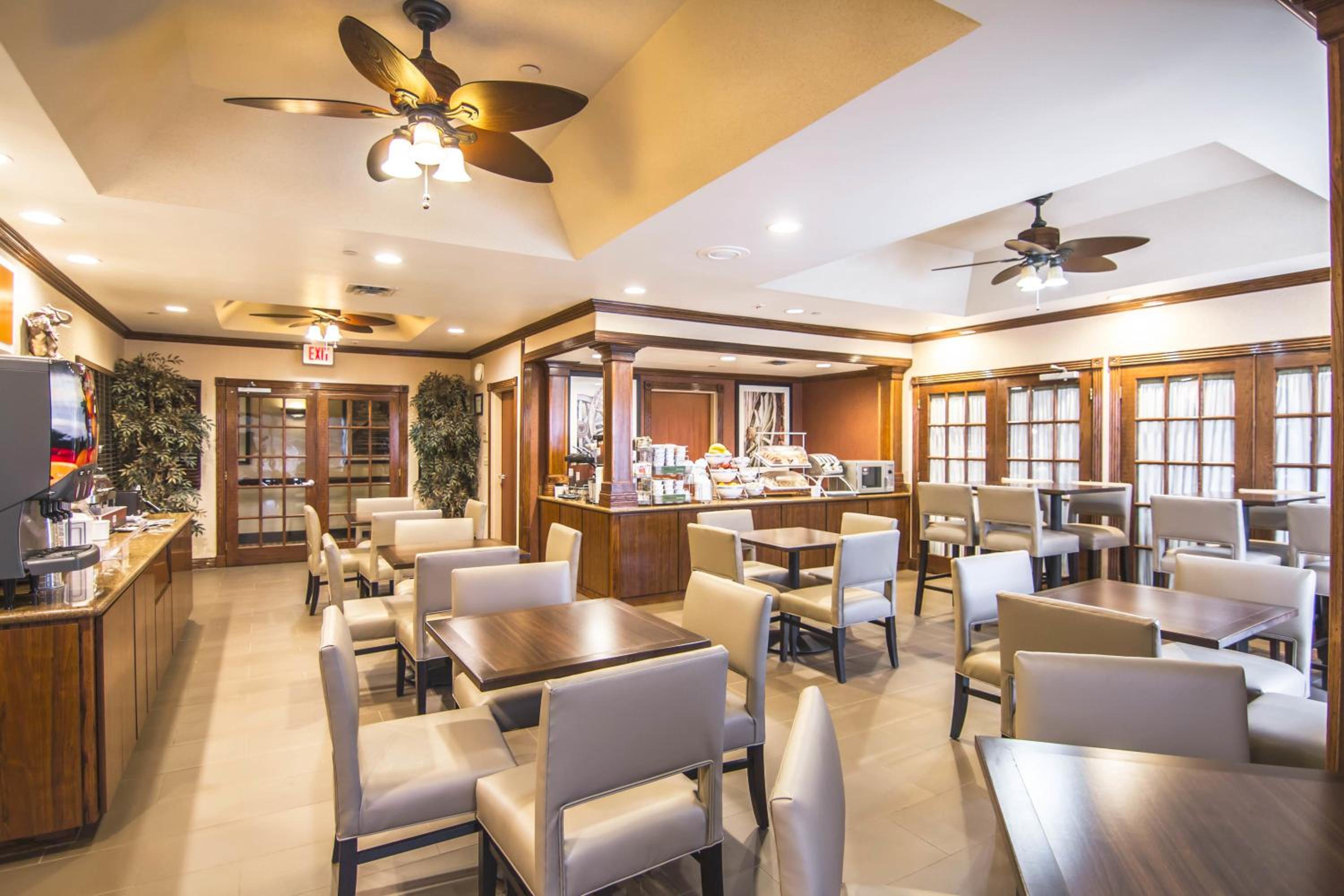 Marshall Vacations - Comfort Suites Marshall - Property Image 20