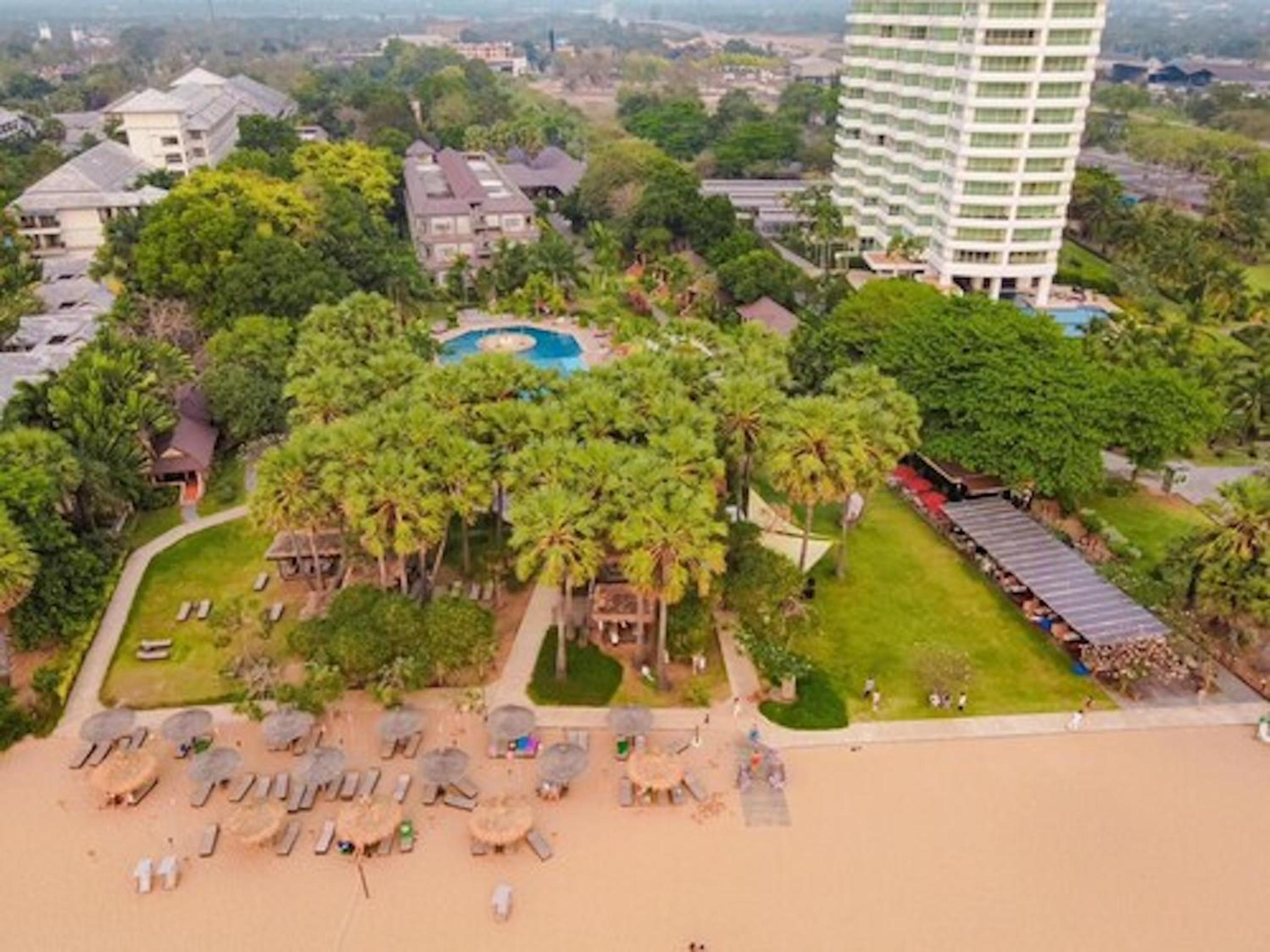 Botany Beach Resort Pattaya