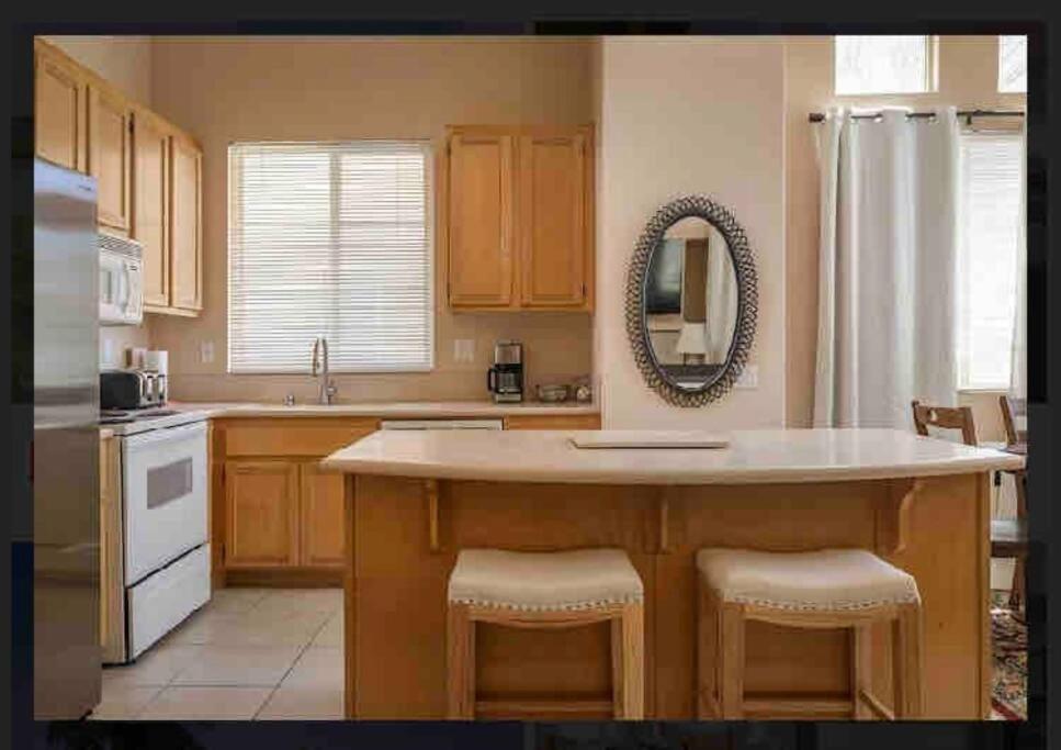Southwestern Charm In Rams Hill - Property Image 15