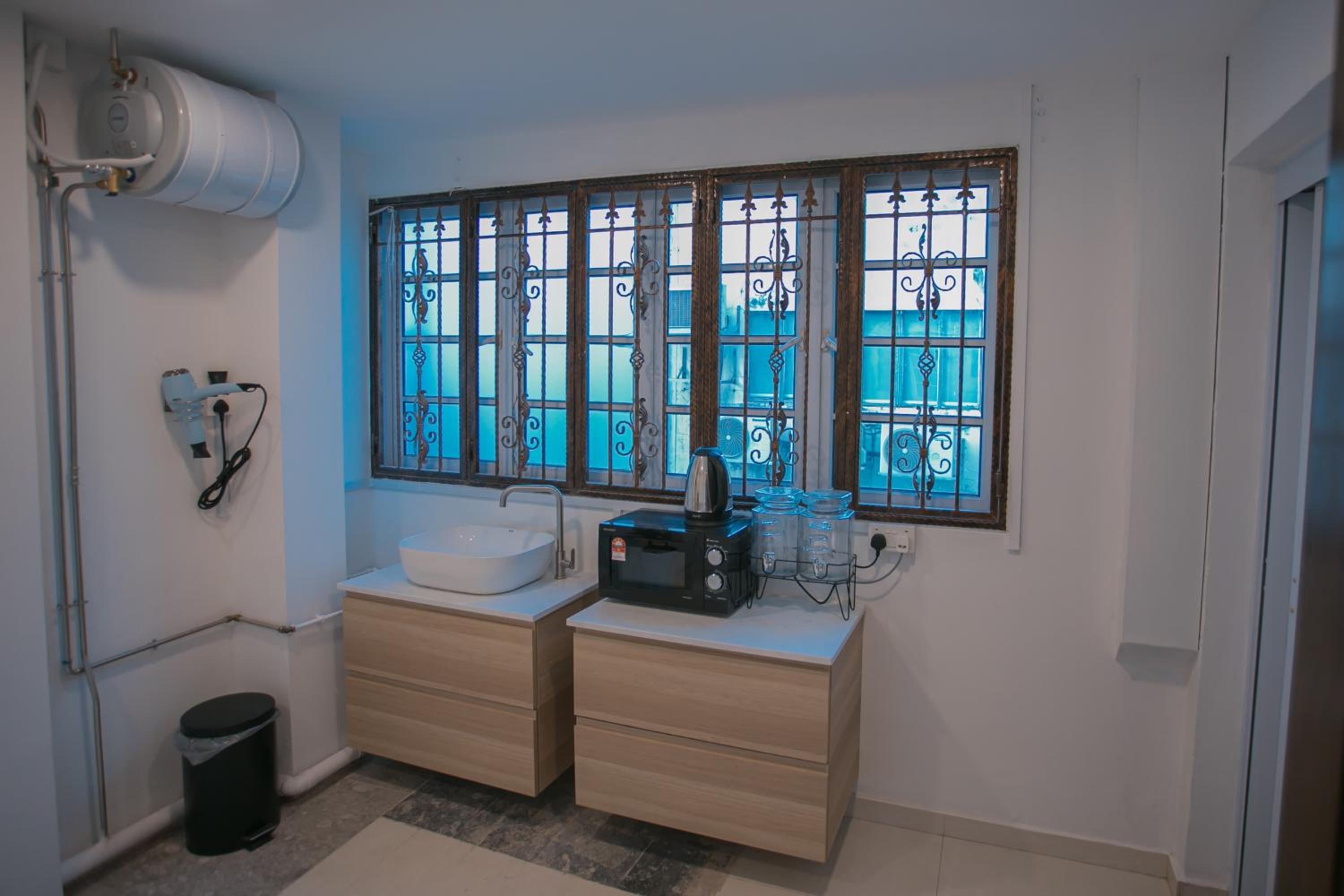 Bluewaters Collab Quarters