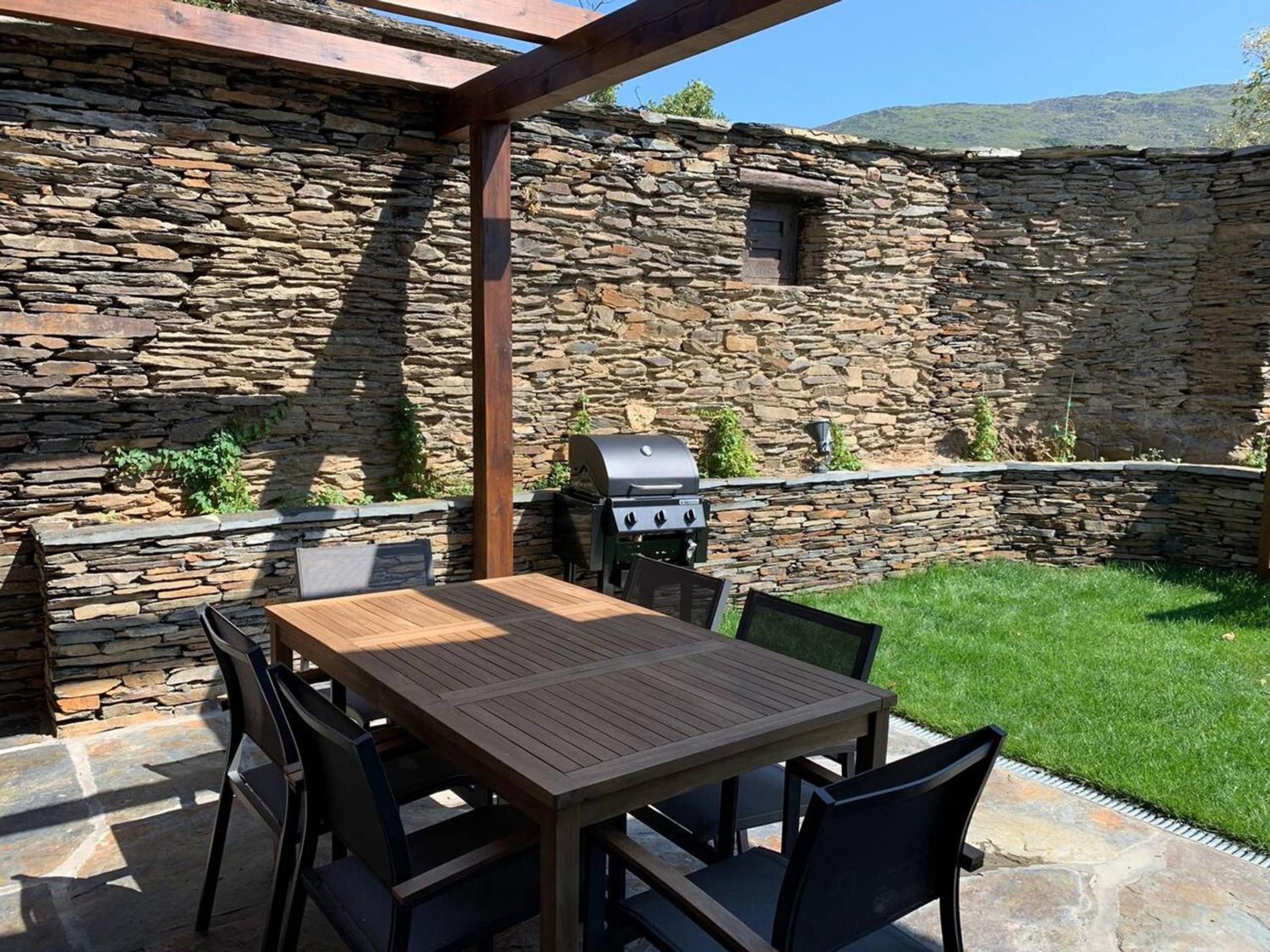 Spacious apartment in Majaelrayo with shared pool