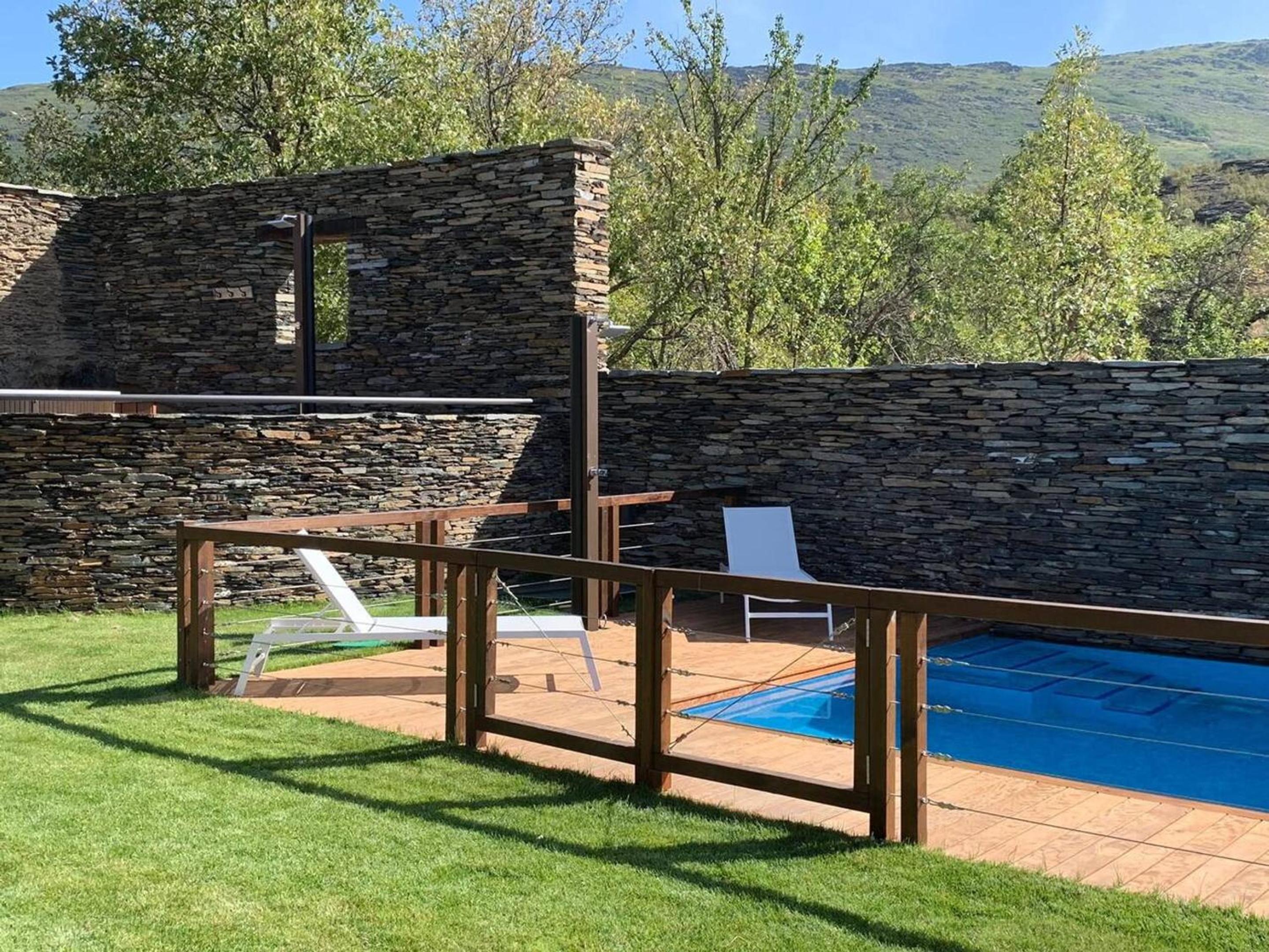 Spacious apartment in Majaelrayo with shared pool