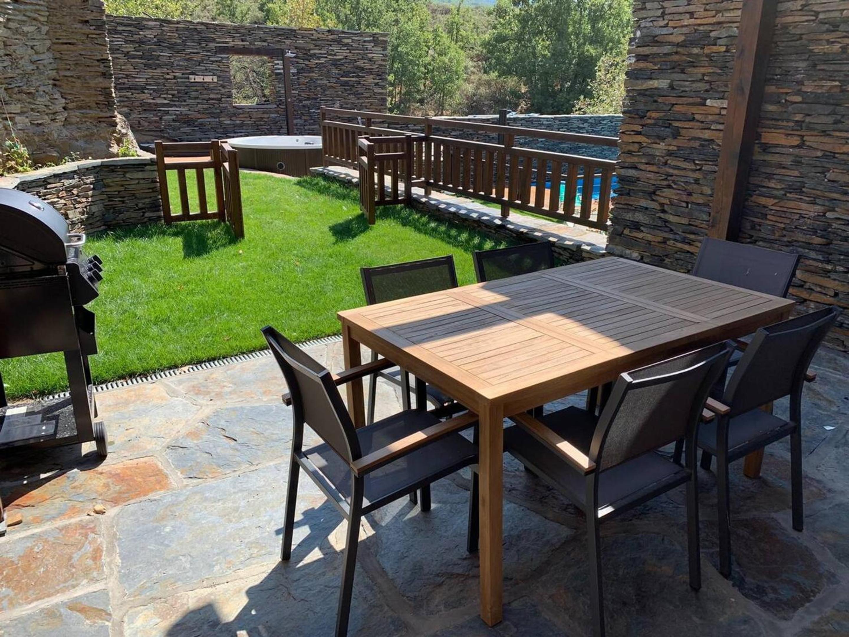 Spacious apartment in Majaelrayo with shared pool