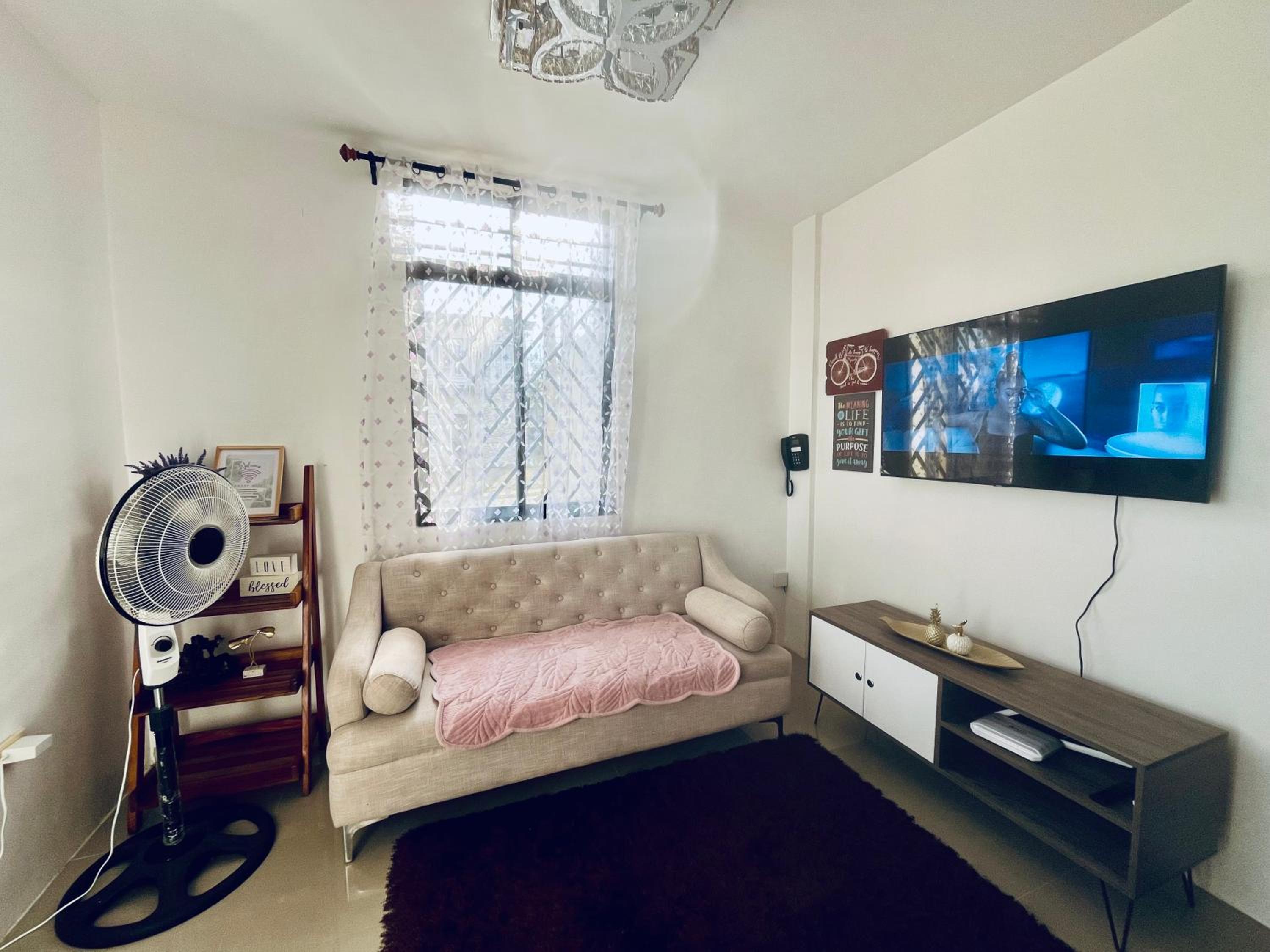 2-Bedroom Transient House or Apartment Near Tagaytay