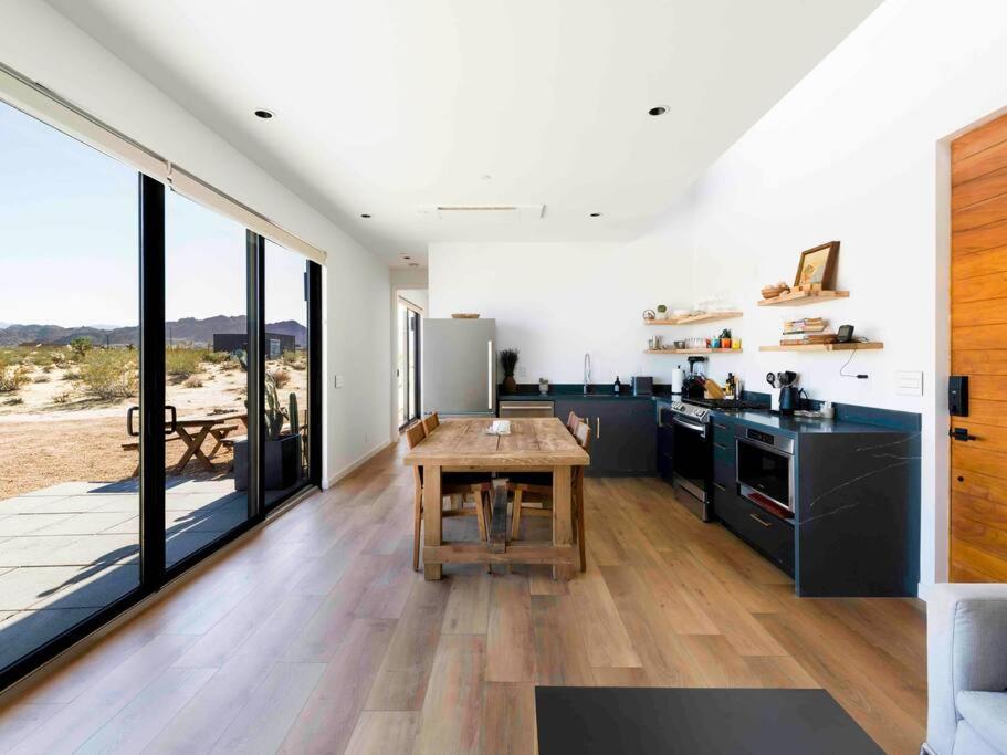 Lunawood House