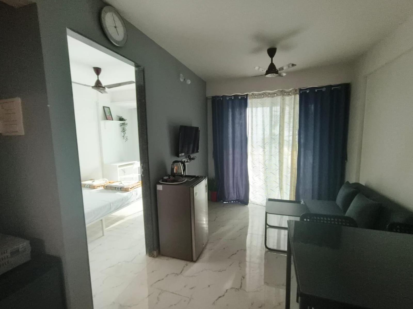 Dhayra's Seascape Apt @Dapoli