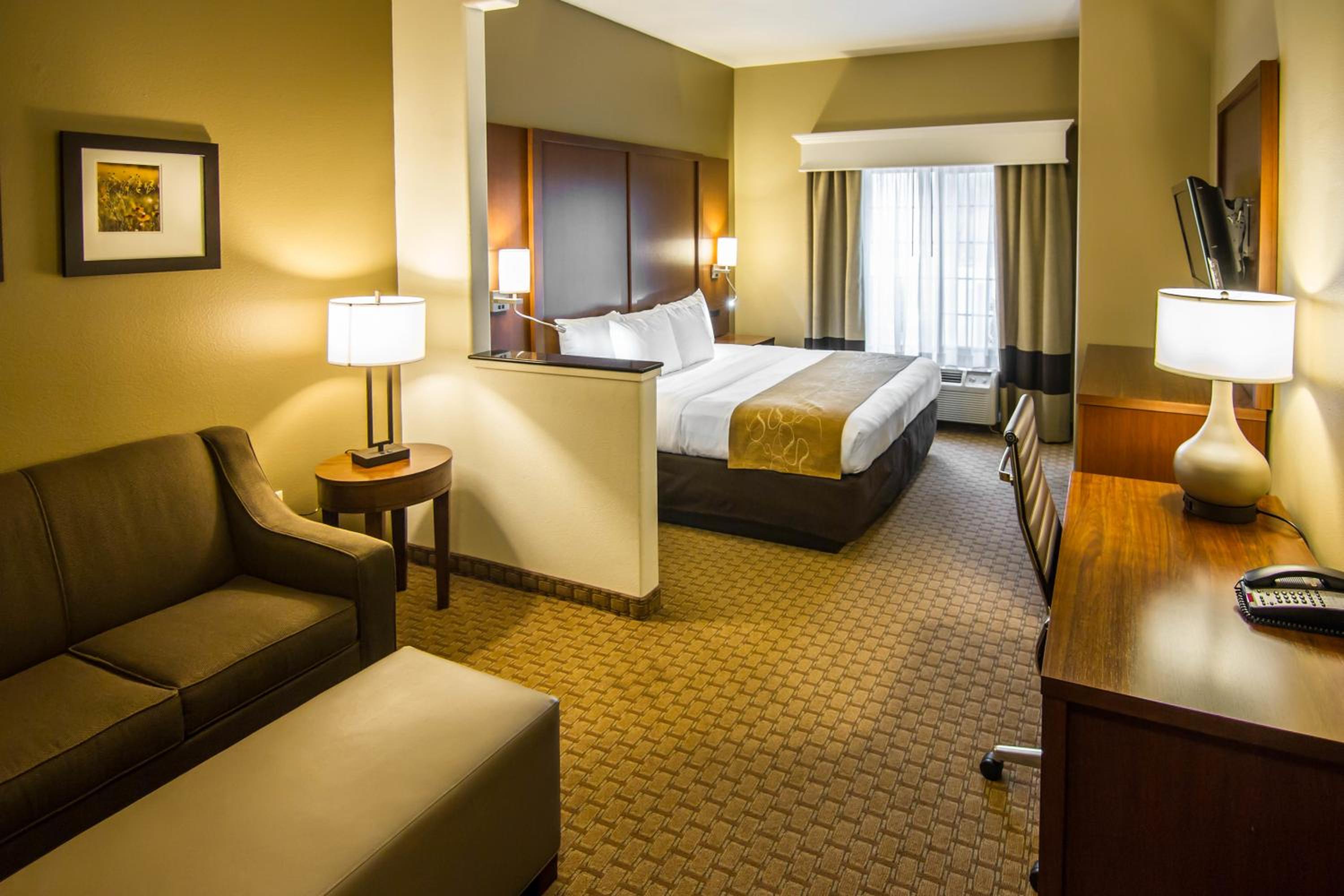 Marshall Vacations - Comfort Suites Marshall - Property Image 3