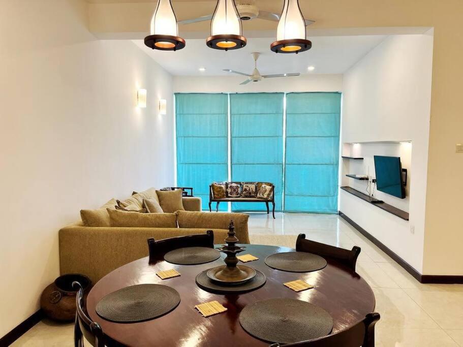 Mount Avenue IX by Ceylon Spaces