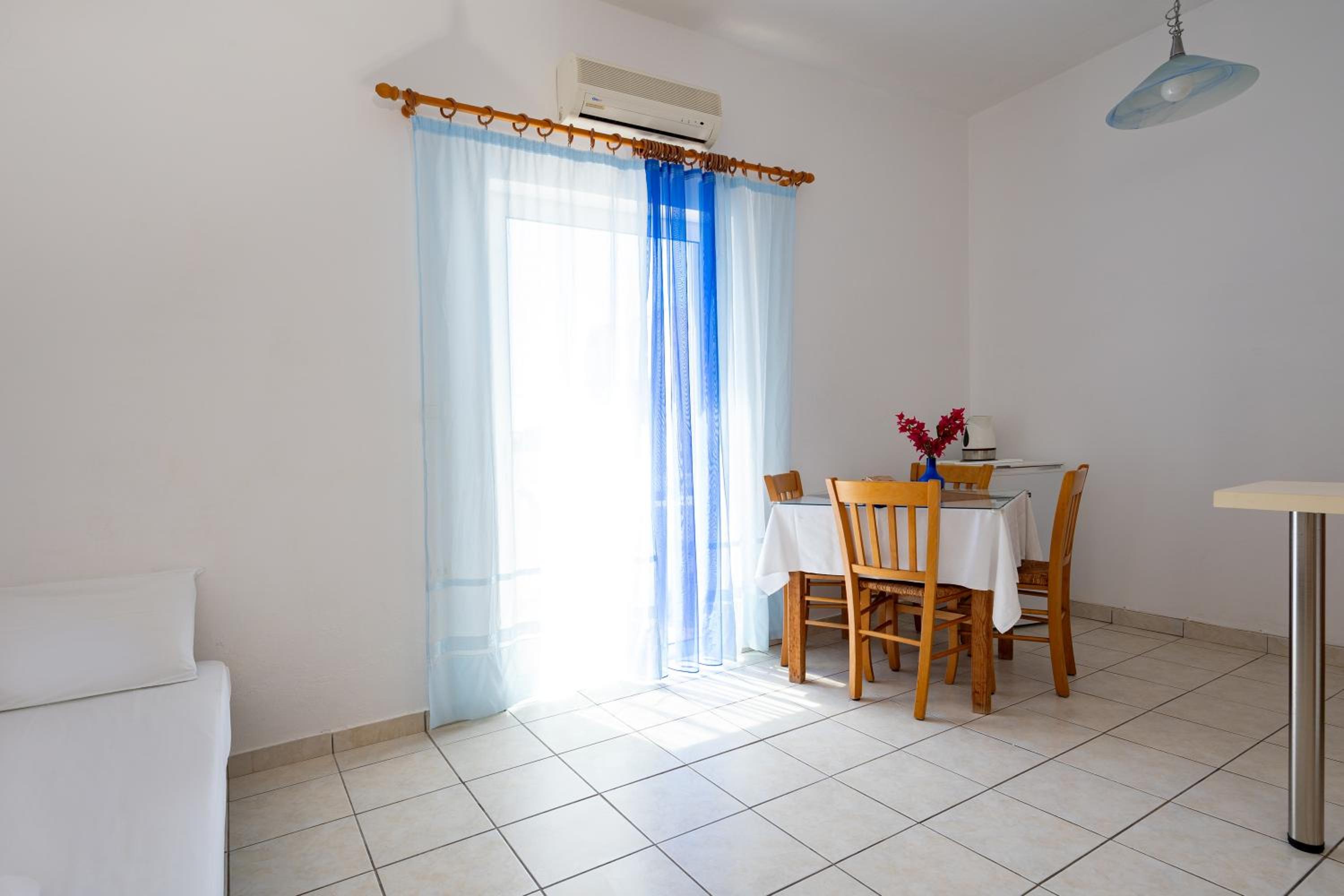 Alexis Apartments