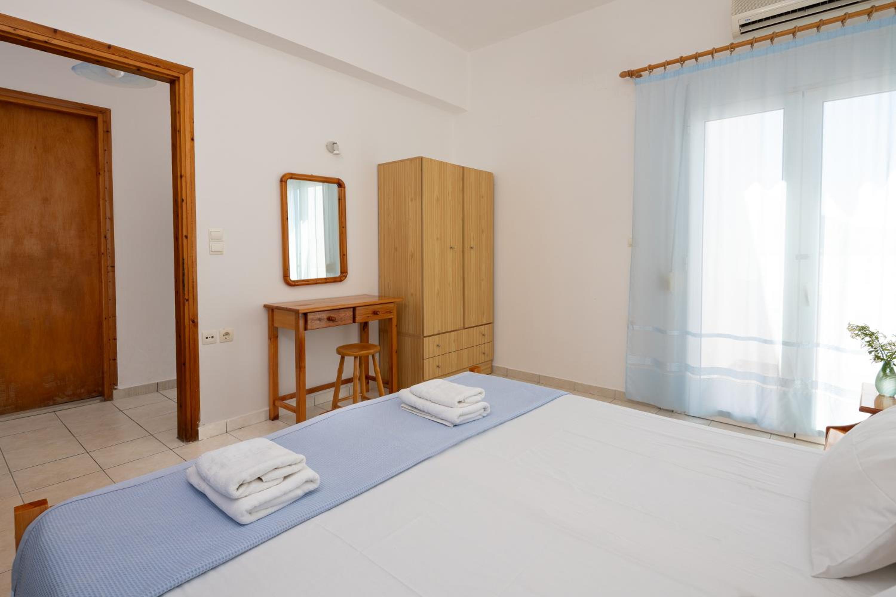 Alexis Apartments