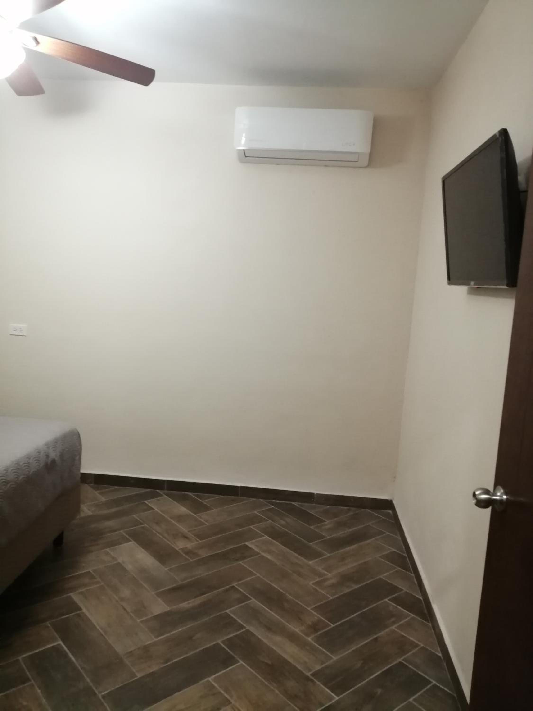 Condo in town 2 bedroom apartment#1