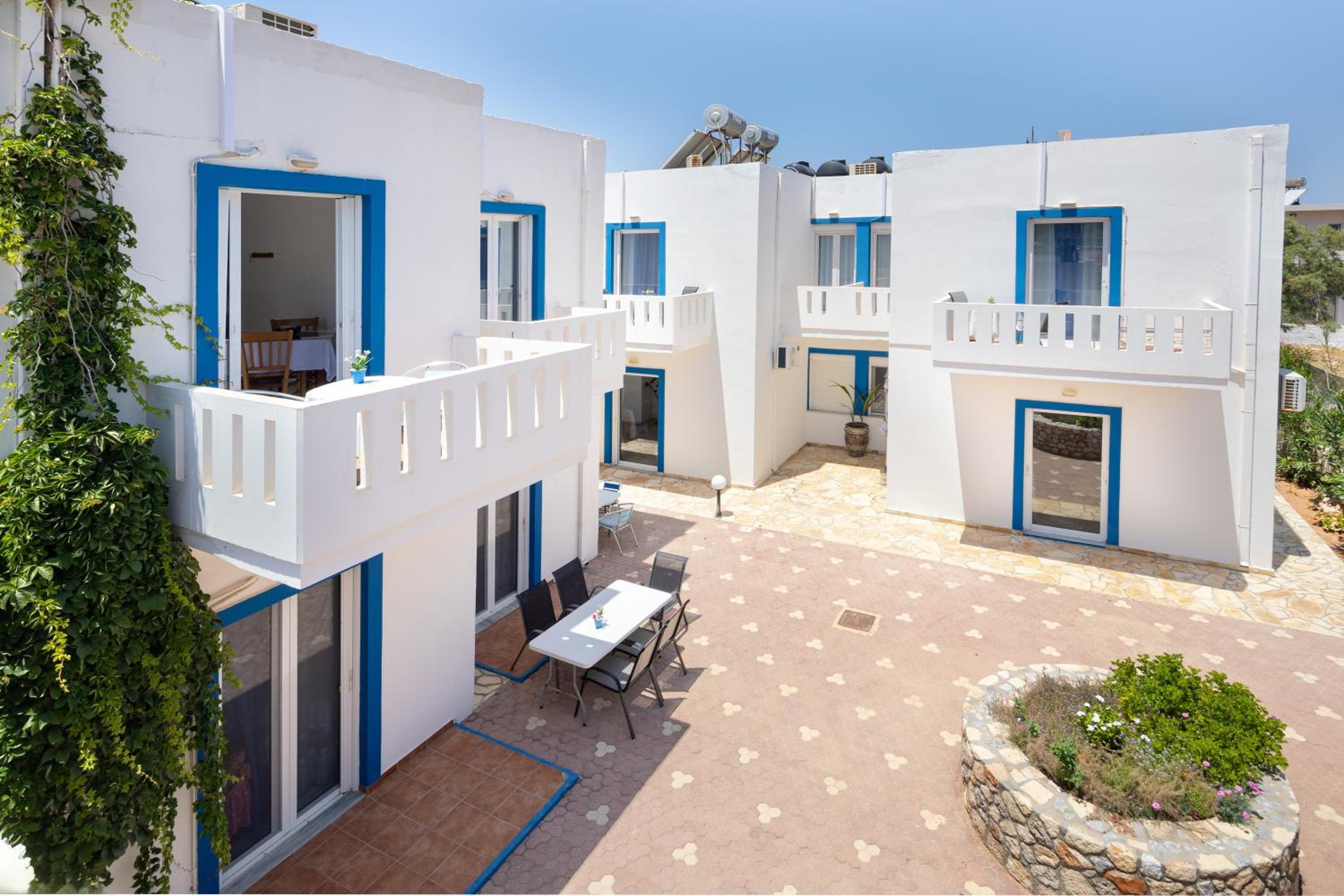 Alexis Apartments
