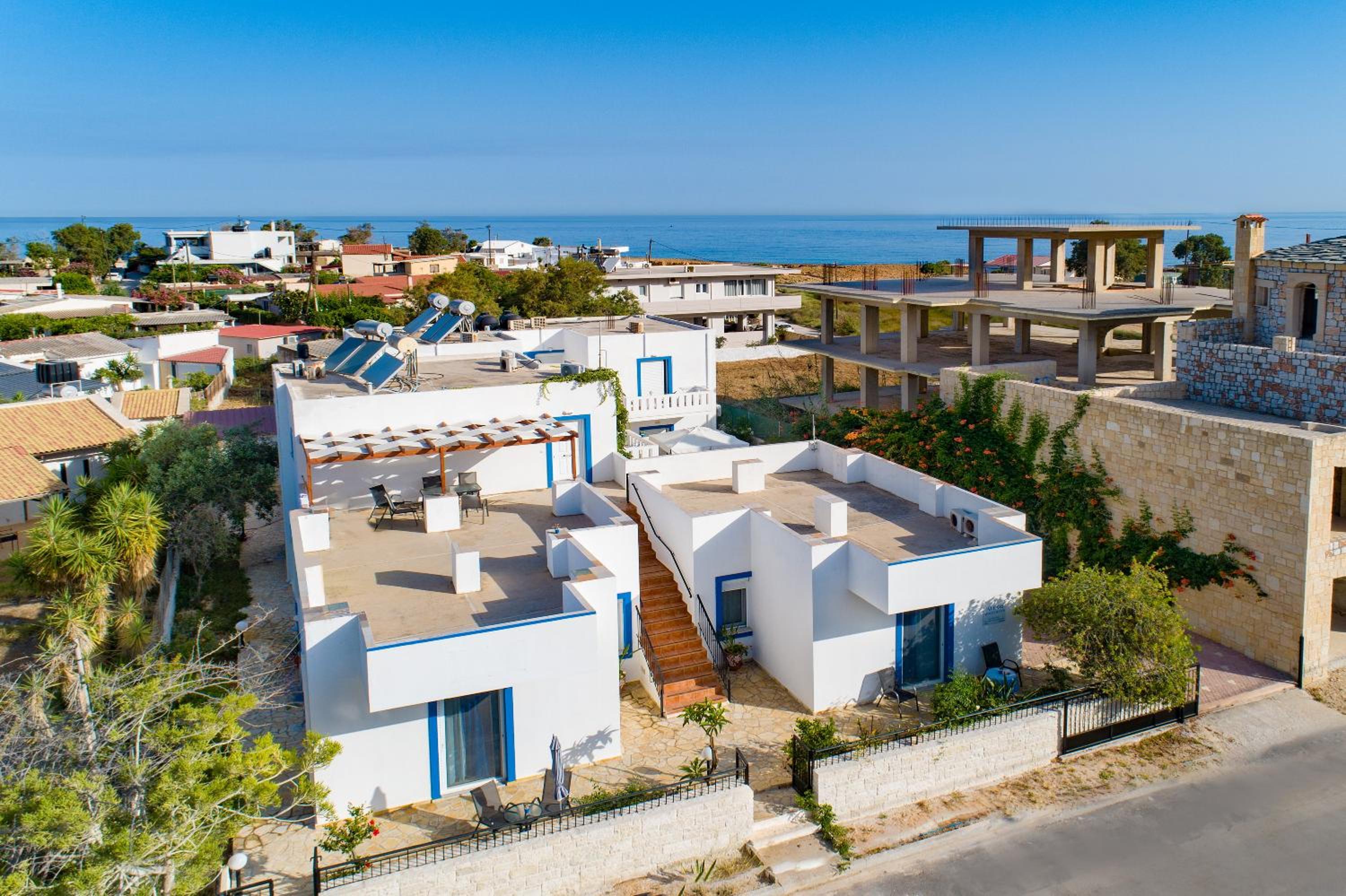 Alexis Apartments
