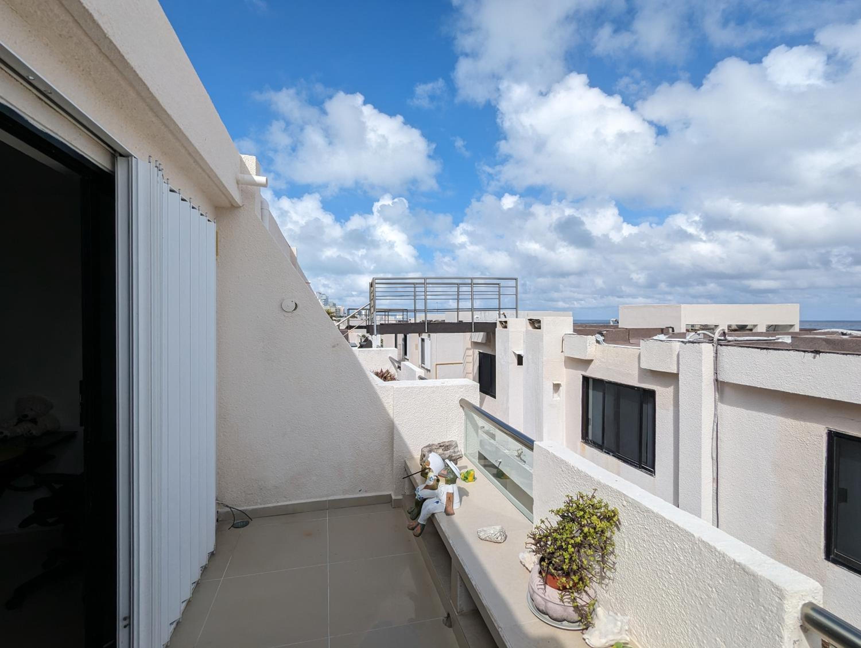 Villa Aurora Beautiful Beachfront Apartment