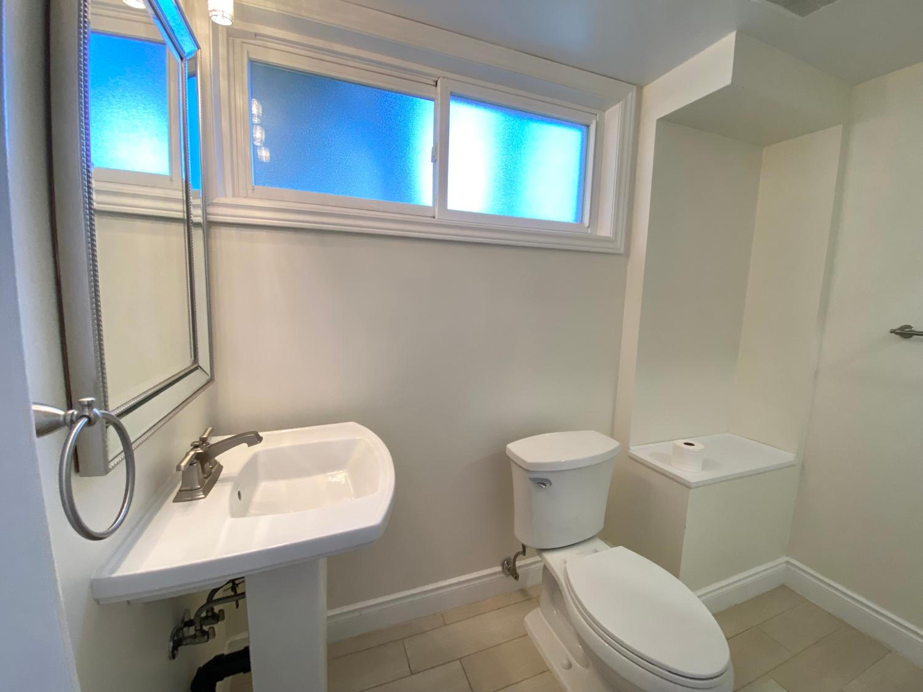 Entire Basement Apartment in Mississauga, Etobicoke