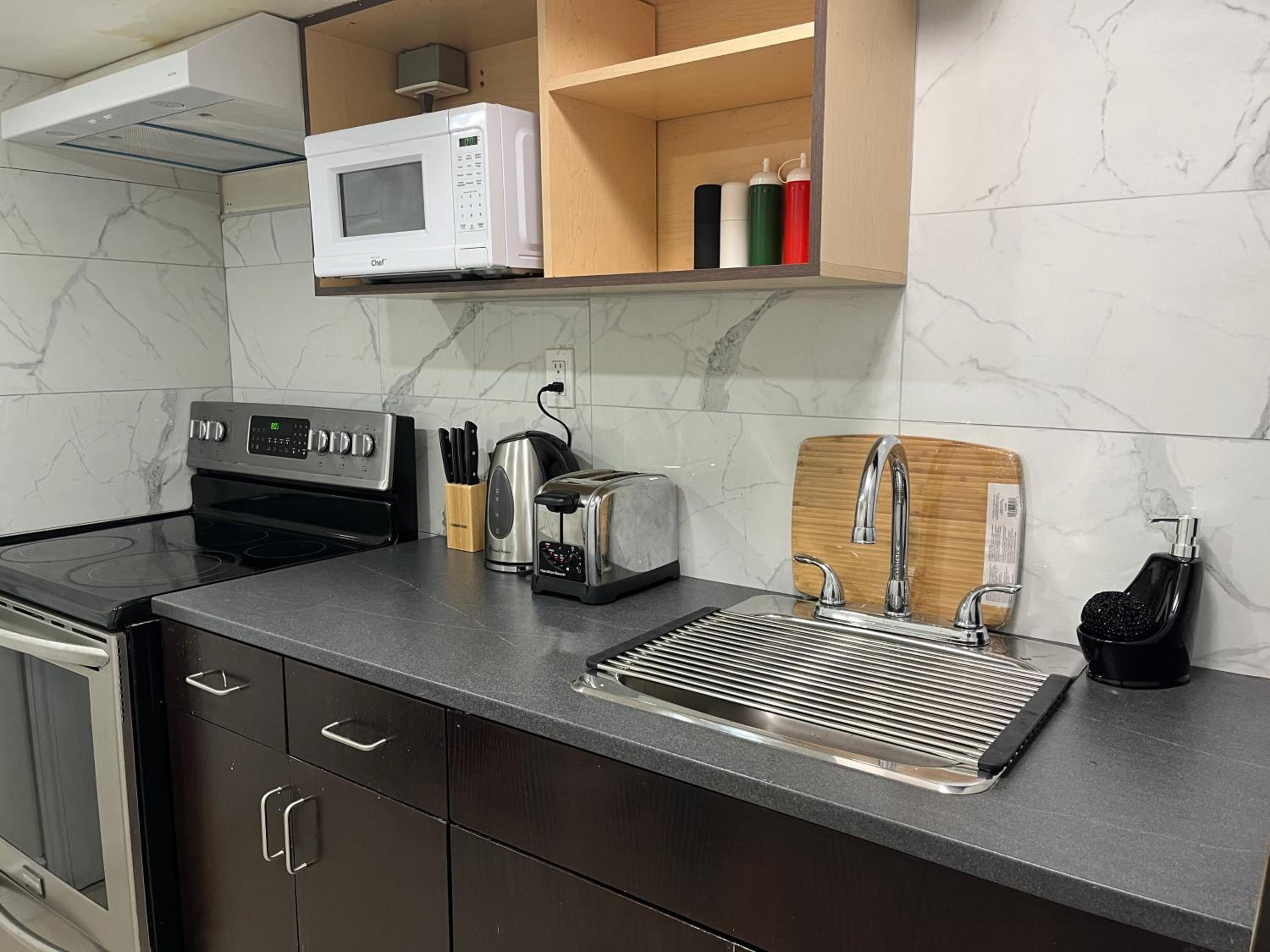 Entire Basement Apartment in Mississauga, Etobicoke