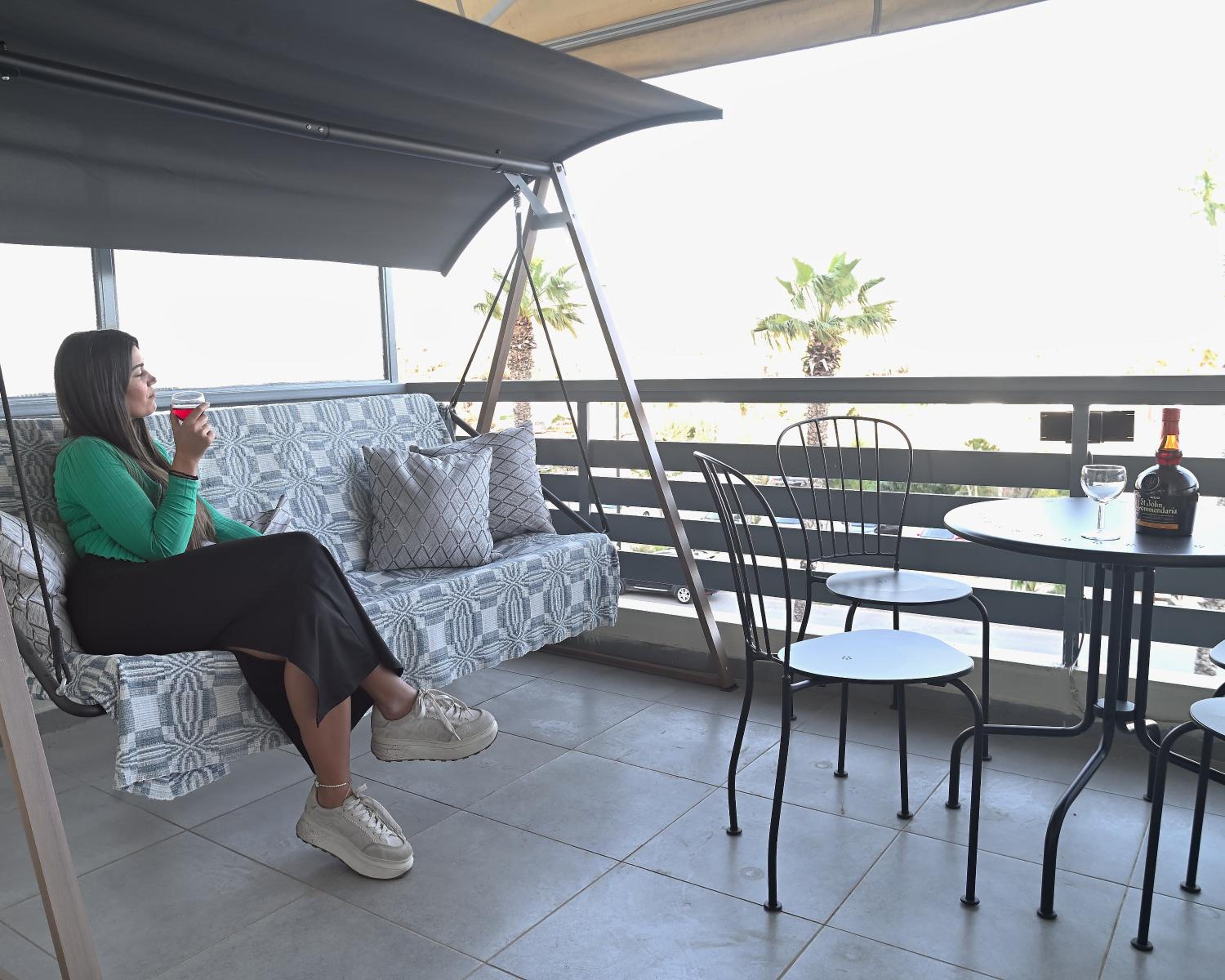 Varkiza Riviera Studio by the Sea