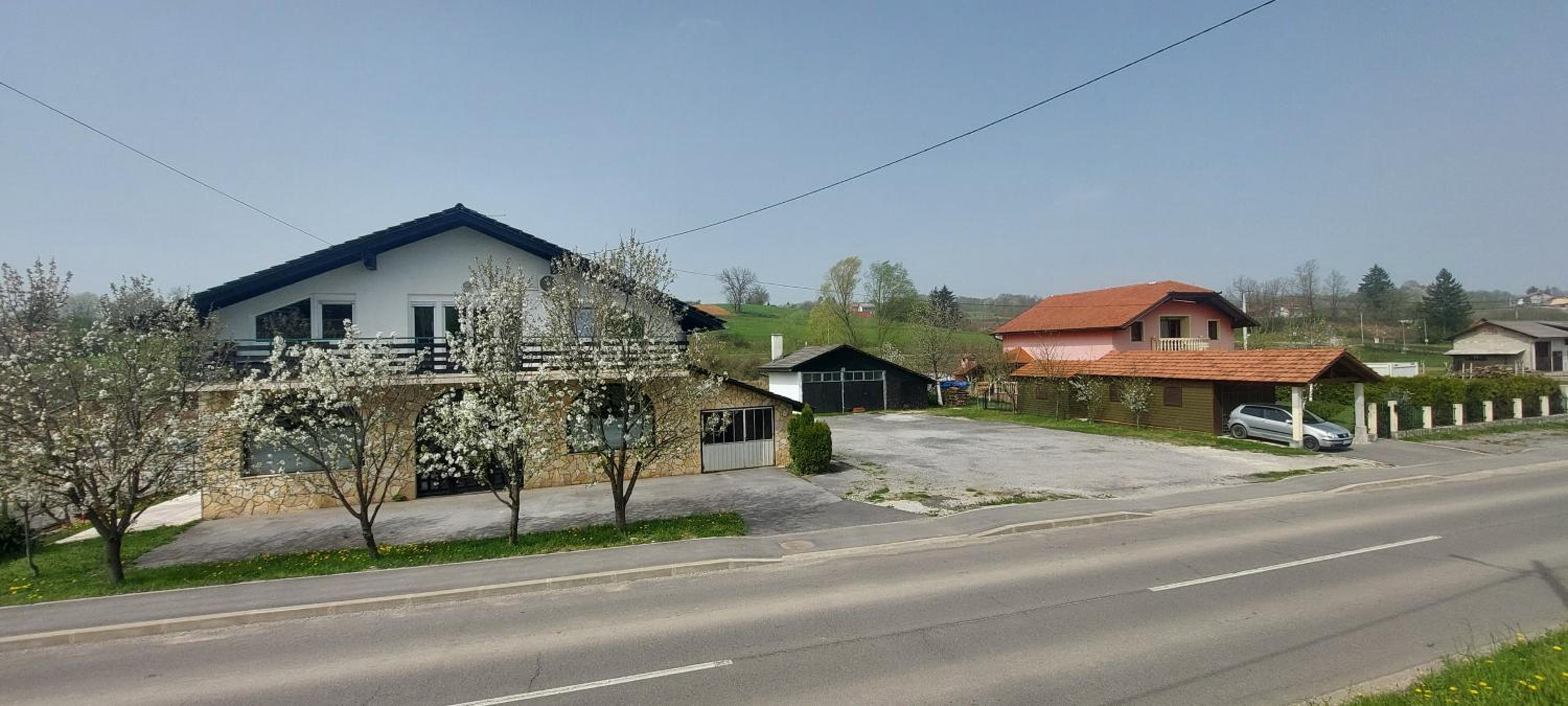 Photo 32