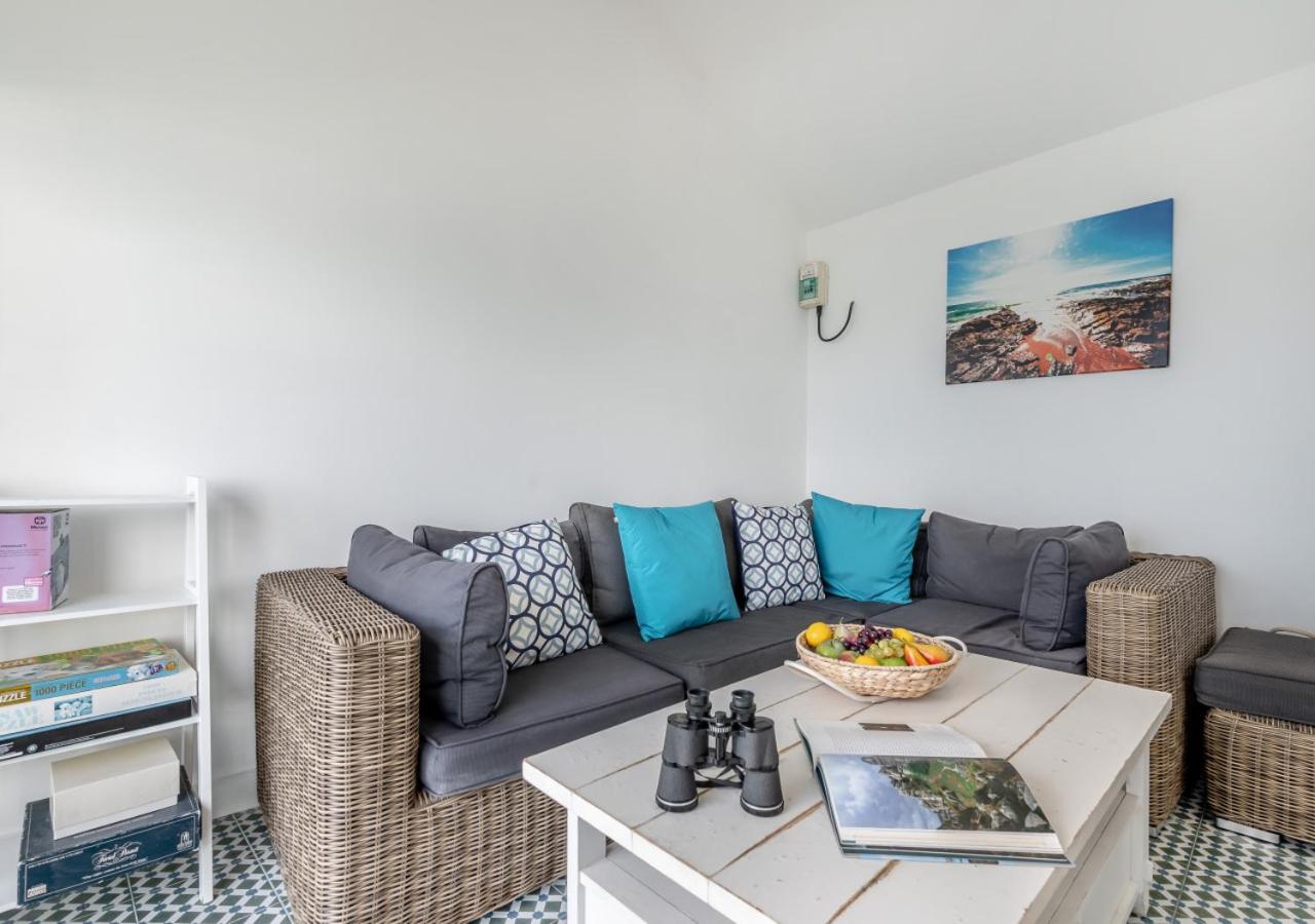 3 Bed in Porthleven oc-storm