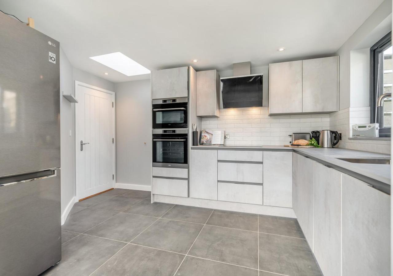 3 Bed in Porthleven oc-storm