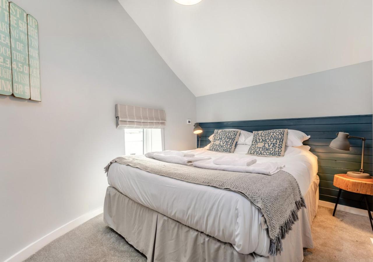 3 Bed in Porthleven oc-storm